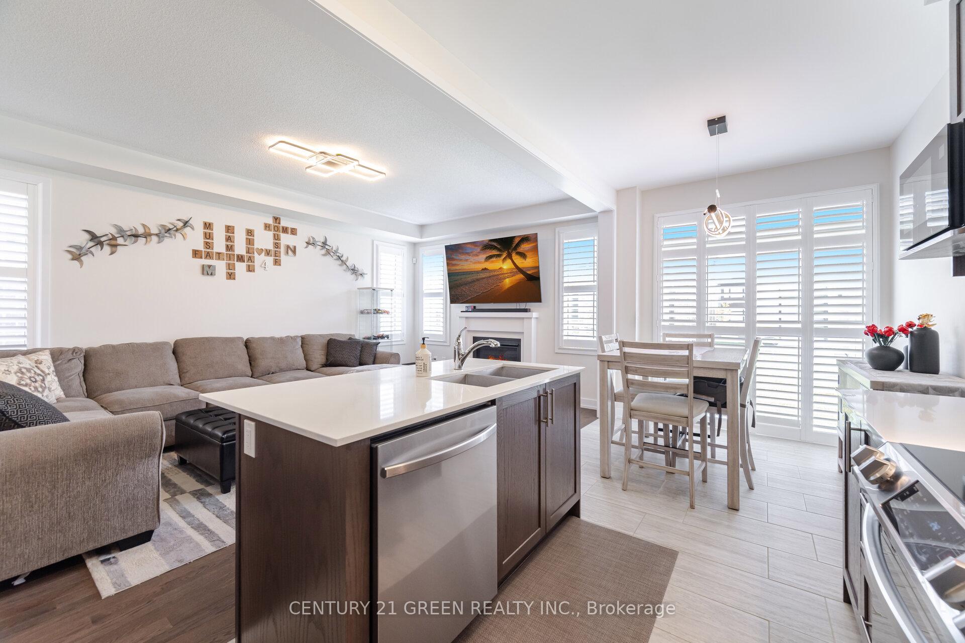 Photo 28 of 608 Leatherleaf Landing, Milton, Cobban — HOMEH