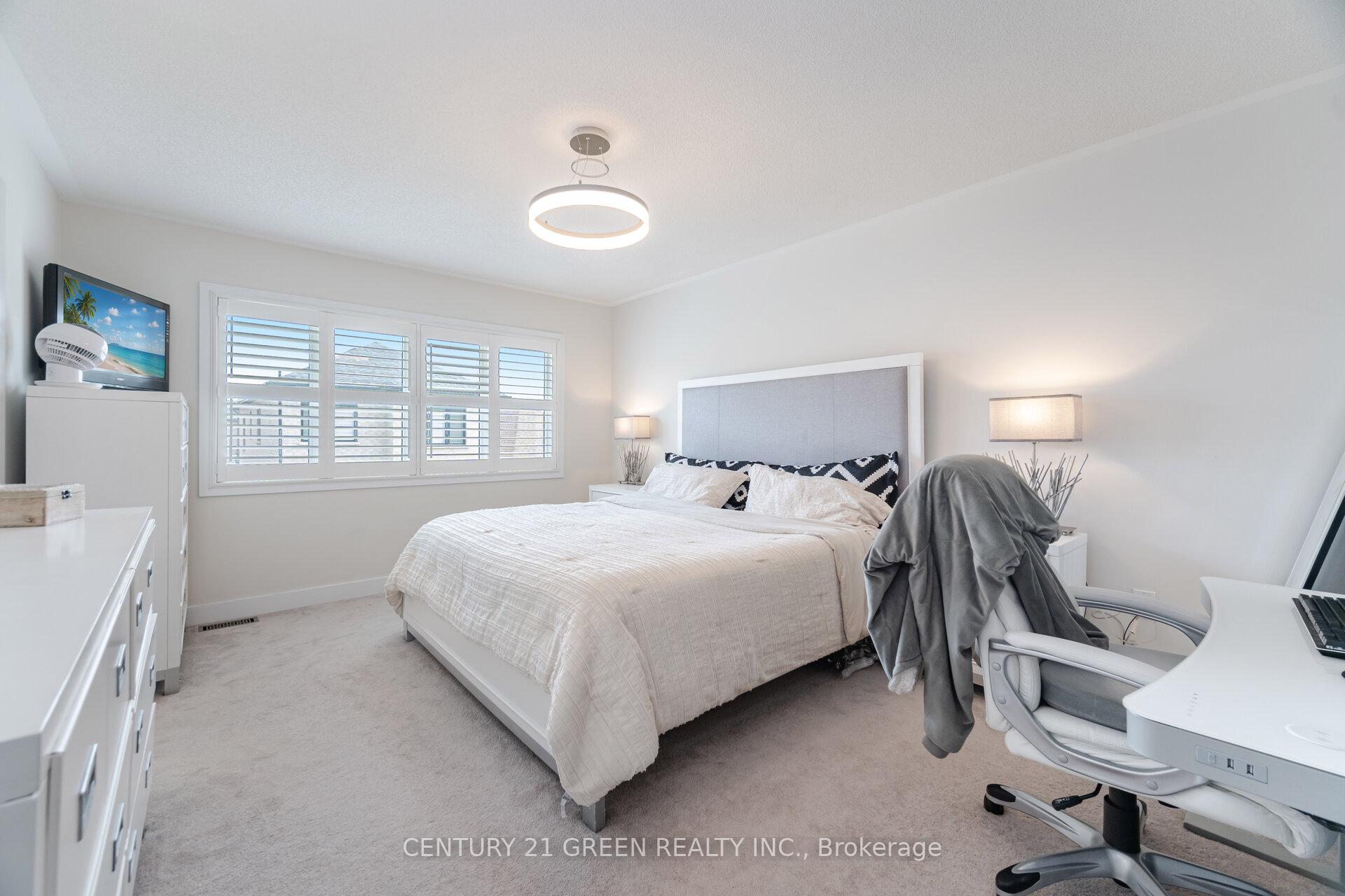 Photo 11 of 608 Leatherleaf Landing, Milton, Cobban — HOMEH