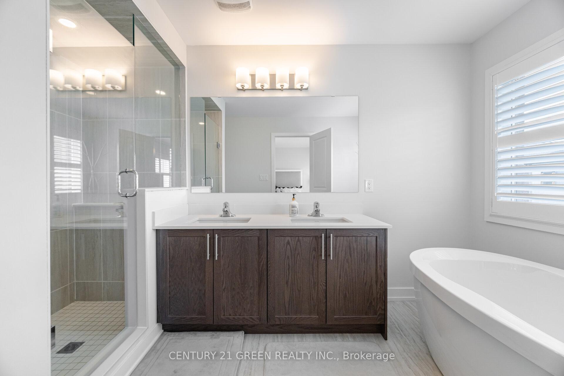 Photo 33 of 608 Leatherleaf Landing, Milton, Cobban — HOMEH