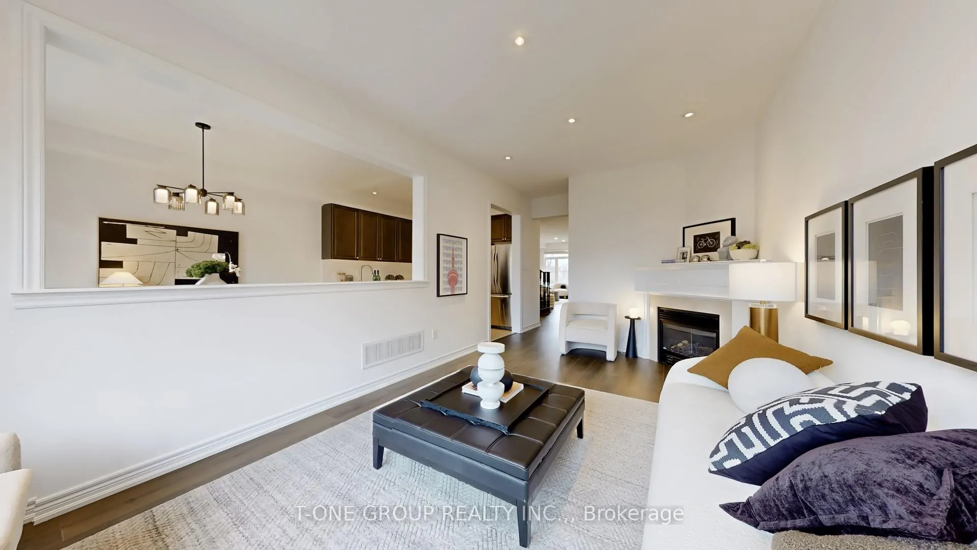 Photo 15 of 88 Christian Ritter Drive, Markham, Berczy — HOMEH