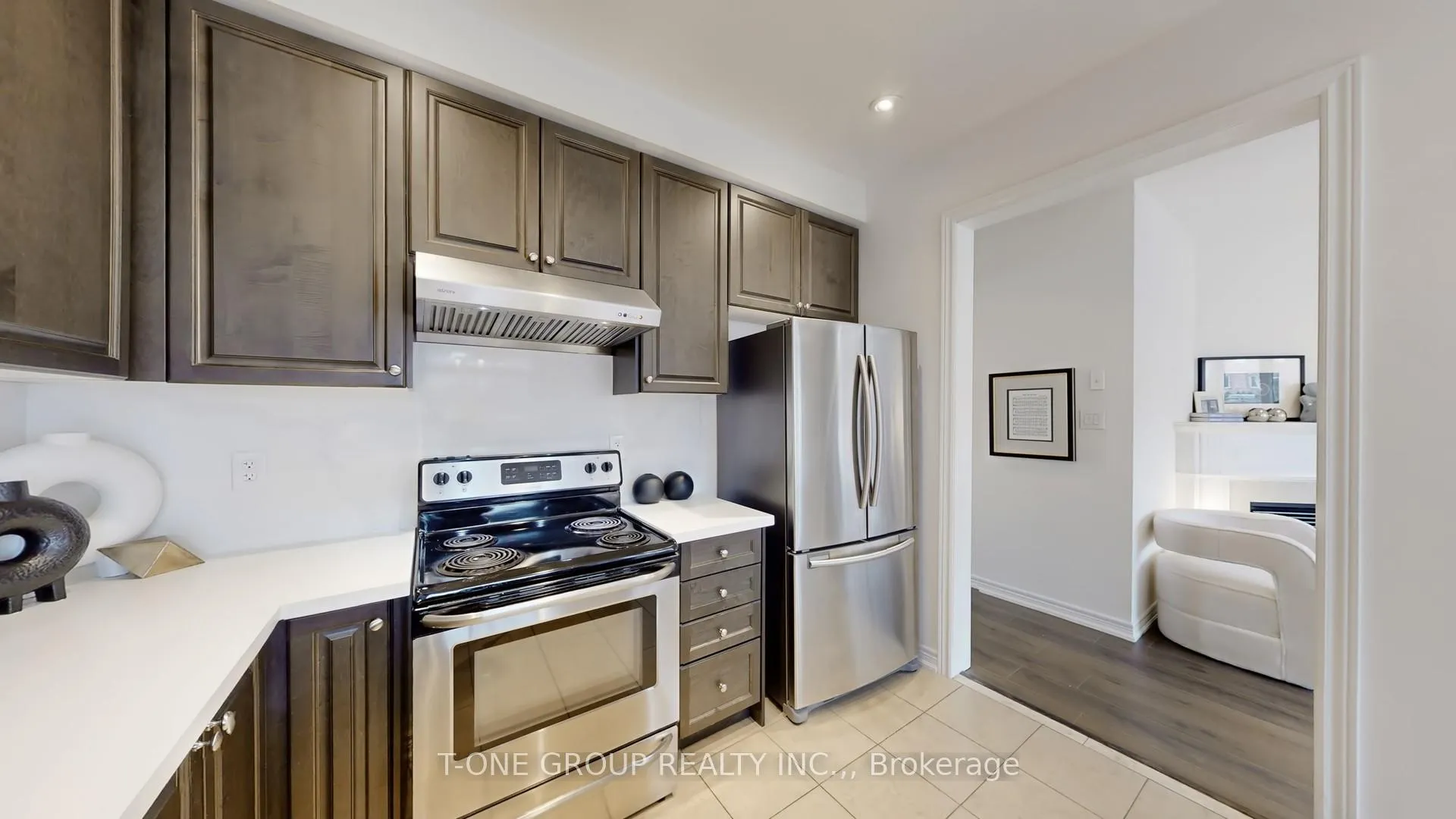 Photo 20 of 88 Christian Ritter Drive, Markham, Berczy — HOMEH