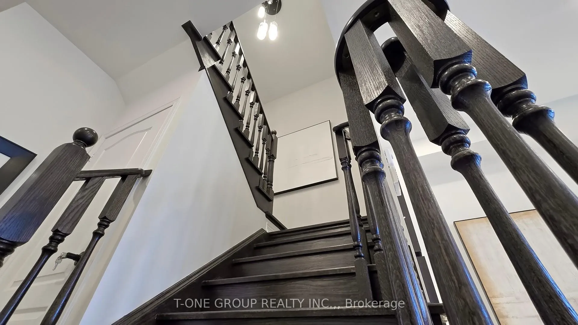Photo 26 of 88 Christian Ritter Drive, Markham, Berczy — HOMEH