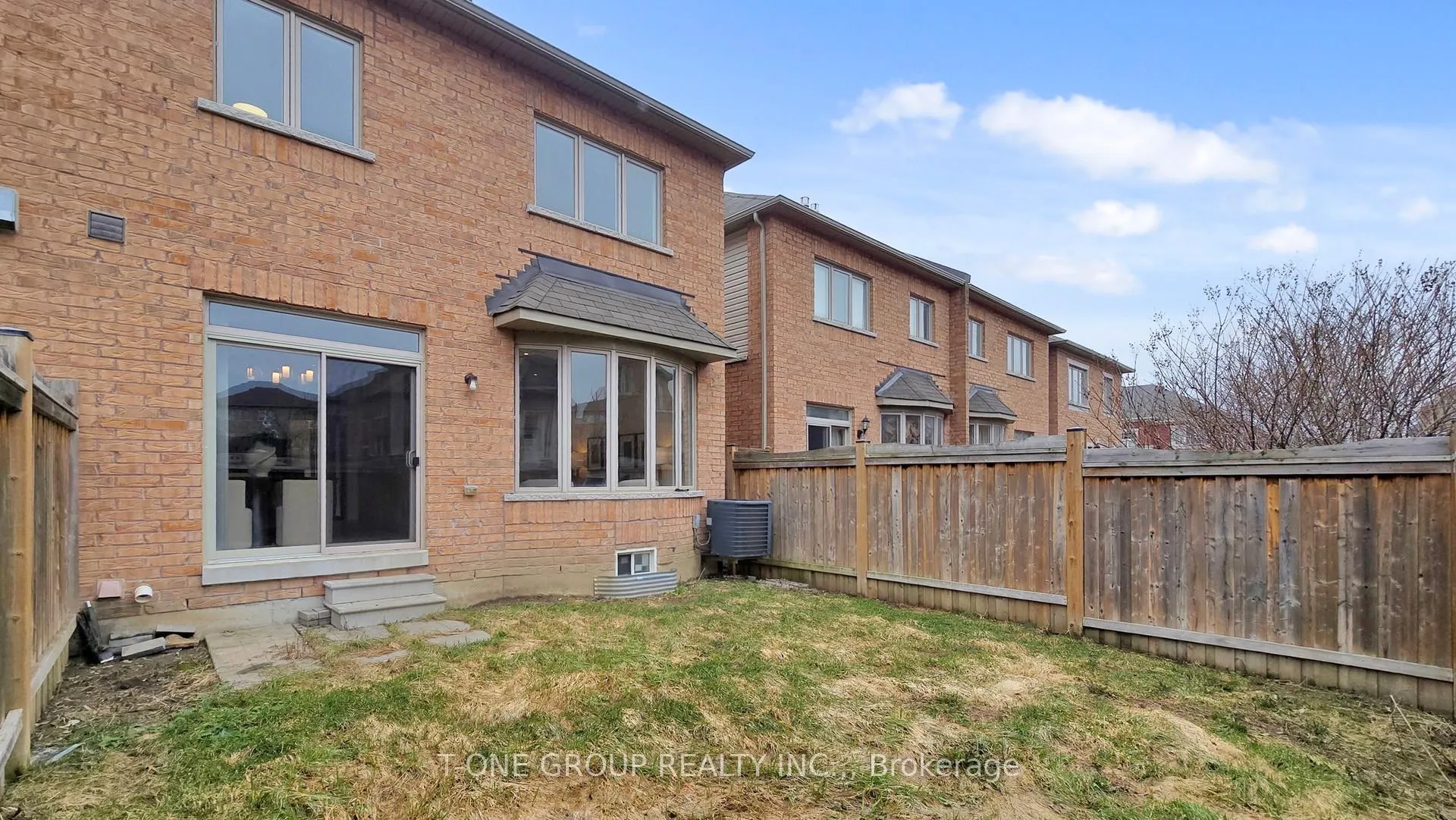 Photo 48 of 88 Christian Ritter Drive, Markham, Berczy — HOMEH