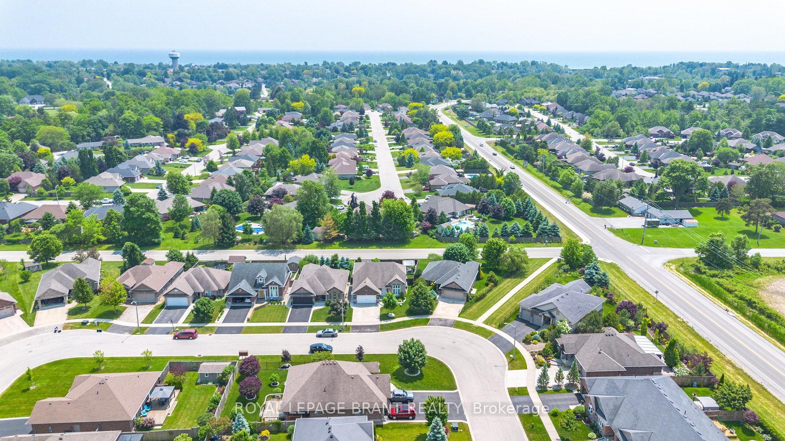 Photo 43 of 58 Kolbe Drive, Norfolk, Port Dover — HOMEH