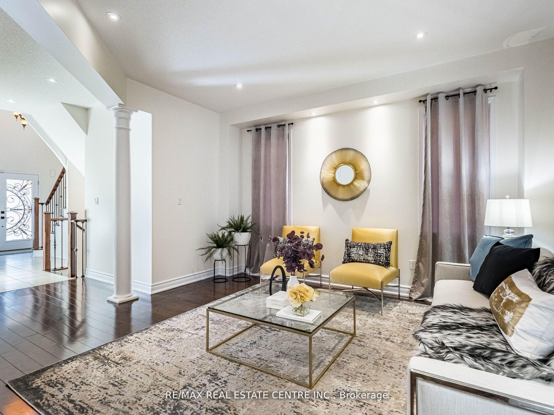 Photo 10 of 853 Stoutt Crescent, Milton, Coates — HOMEH