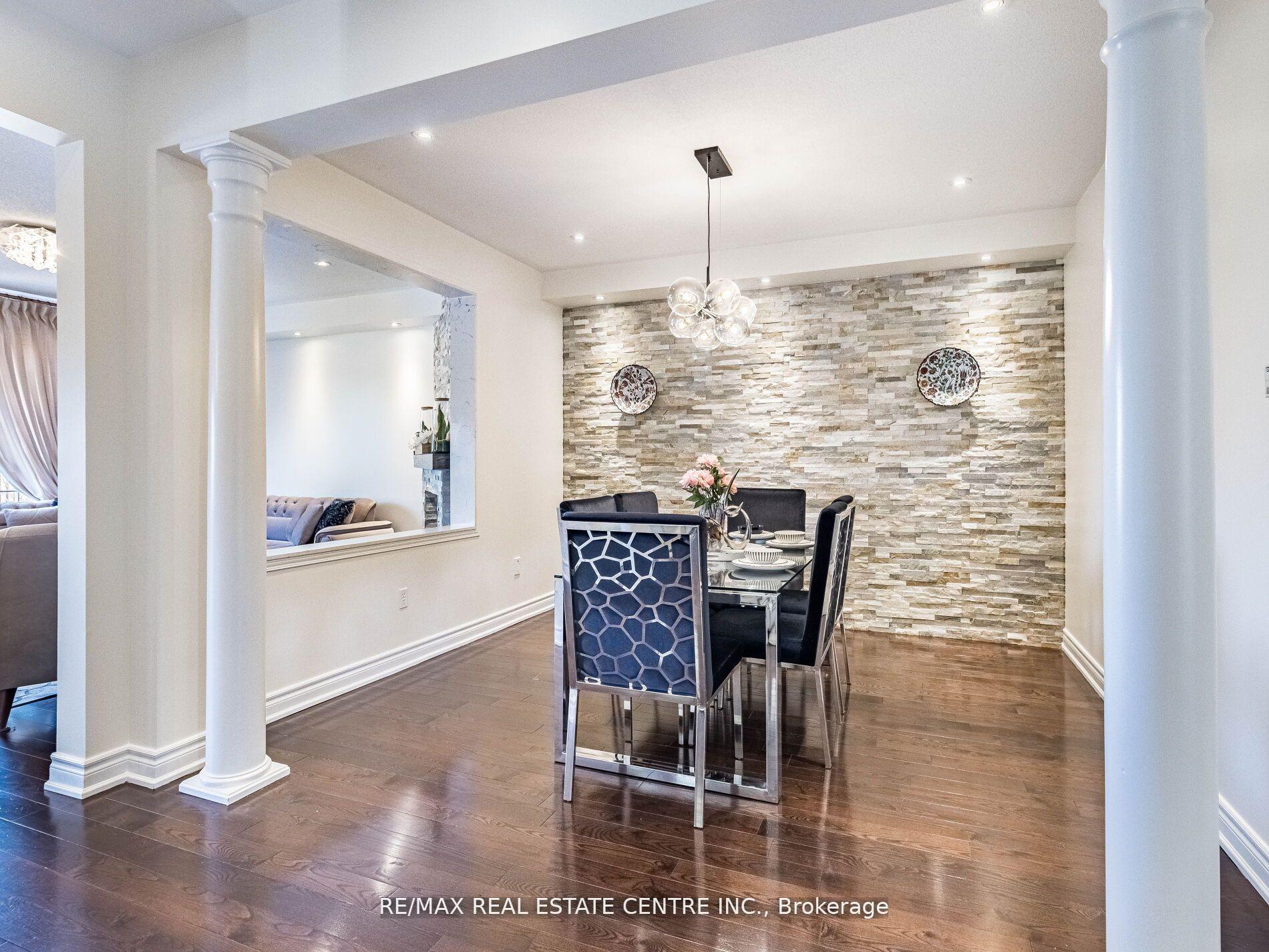 Photo 12 of 853 Stoutt Crescent, Milton, Coates — HOMEH