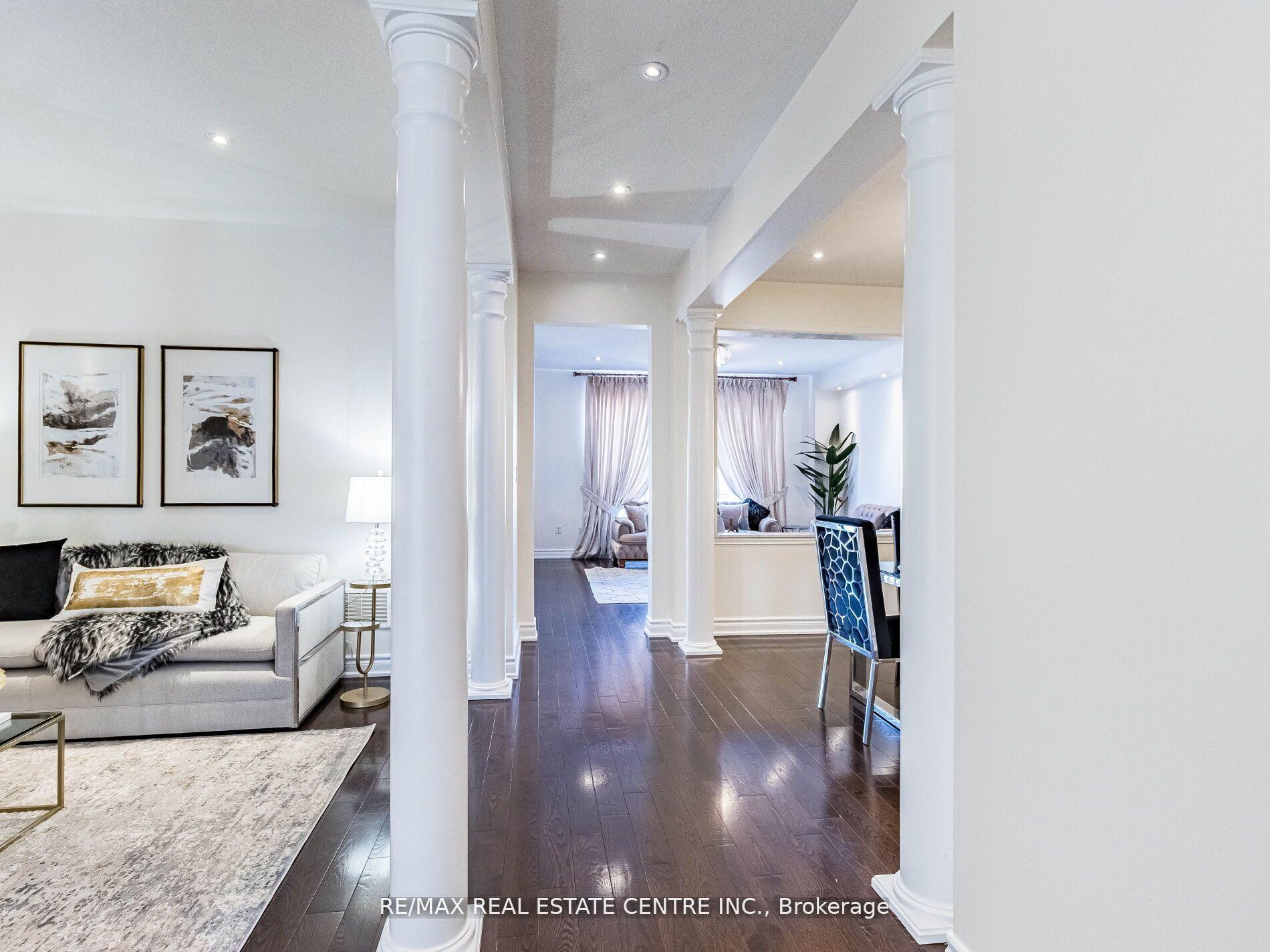 Photo 15 of 853 Stoutt Crescent, Milton, Coates — HOMEH