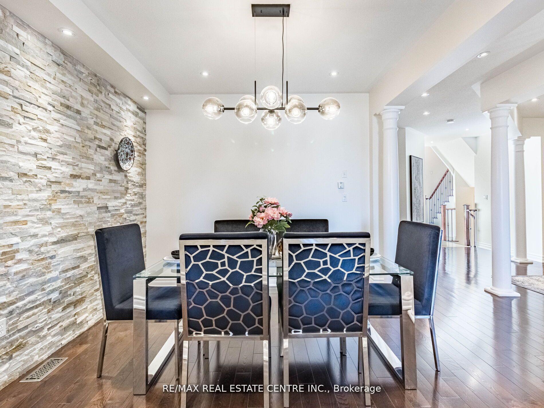 Photo 18 of 853 Stoutt Crescent, Milton, Coates — HOMEH