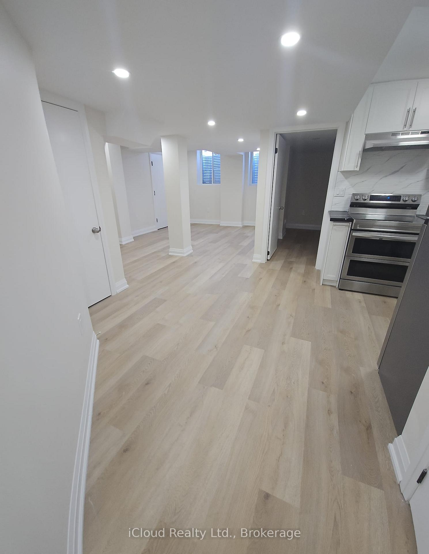 Photo 5 of 1142 Skyridge Blvd, Pickering, Rural Pickering — HOMEH