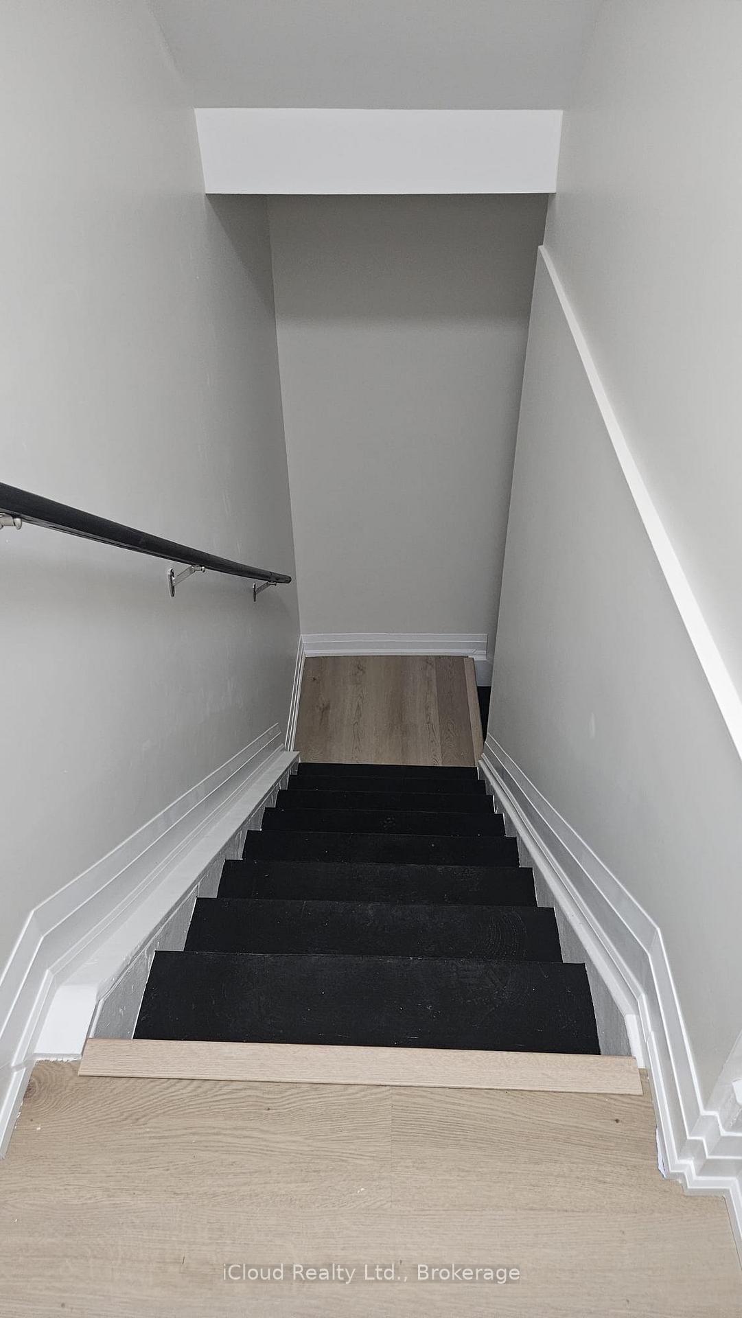 Photo 6 of 1142 Skyridge Blvd, Pickering, Rural Pickering — HOMEH