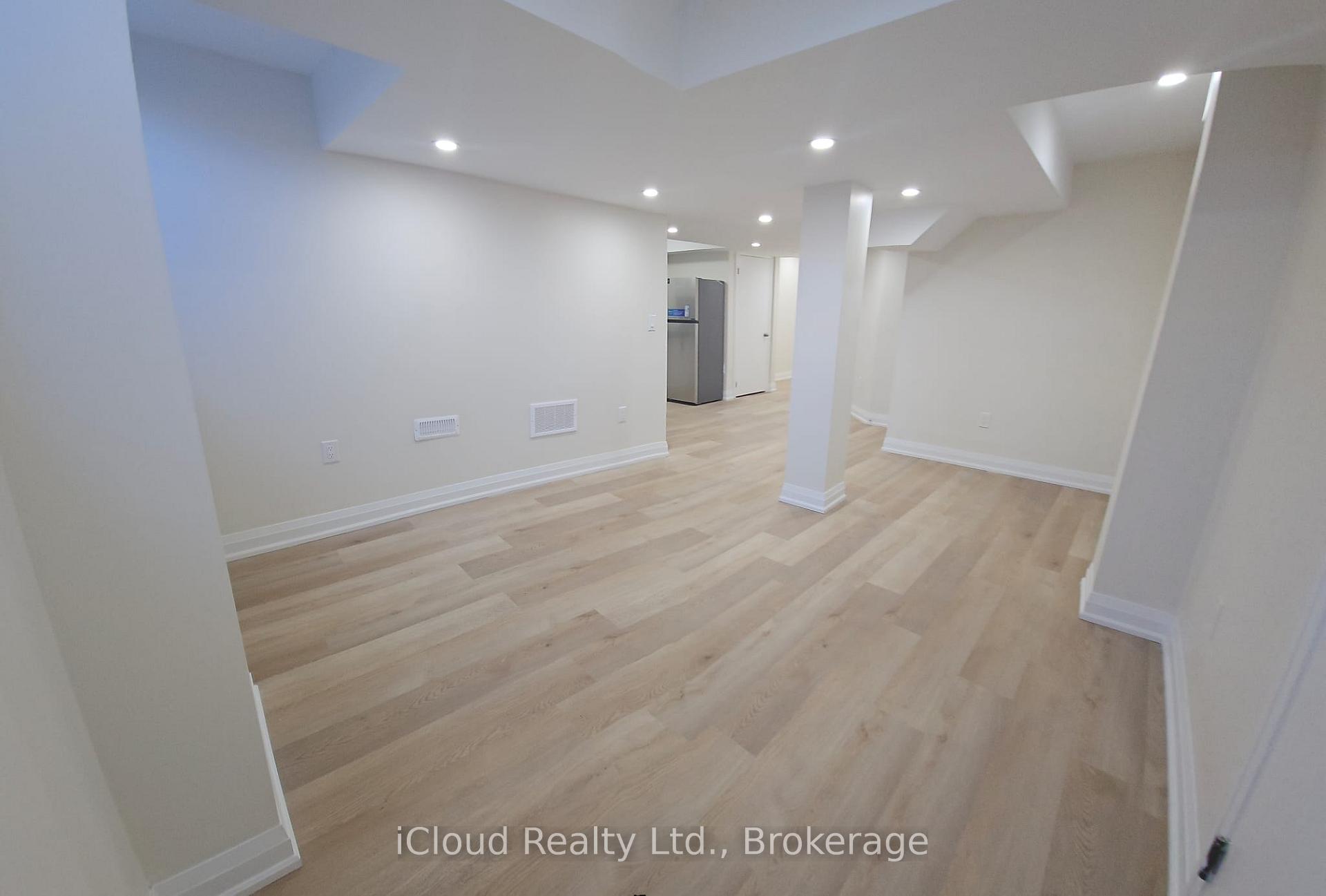Photo 8 of 1142 Skyridge Blvd, Pickering, Rural Pickering — HOMEH