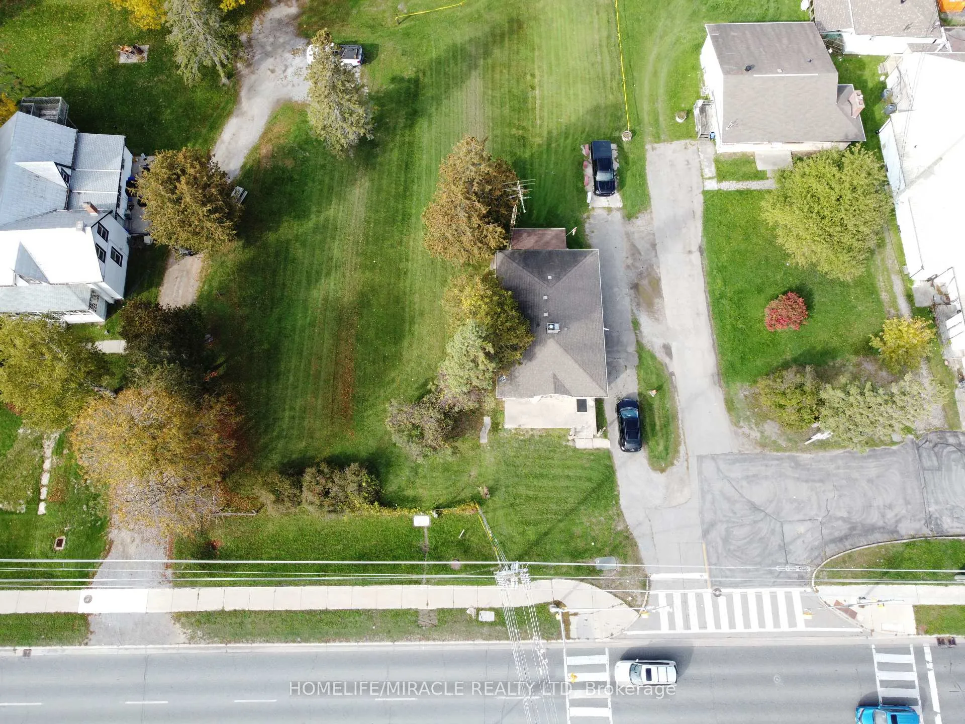 Photo 2 of 1898 Kingston Road, Pickering, Village East — HOMEH
