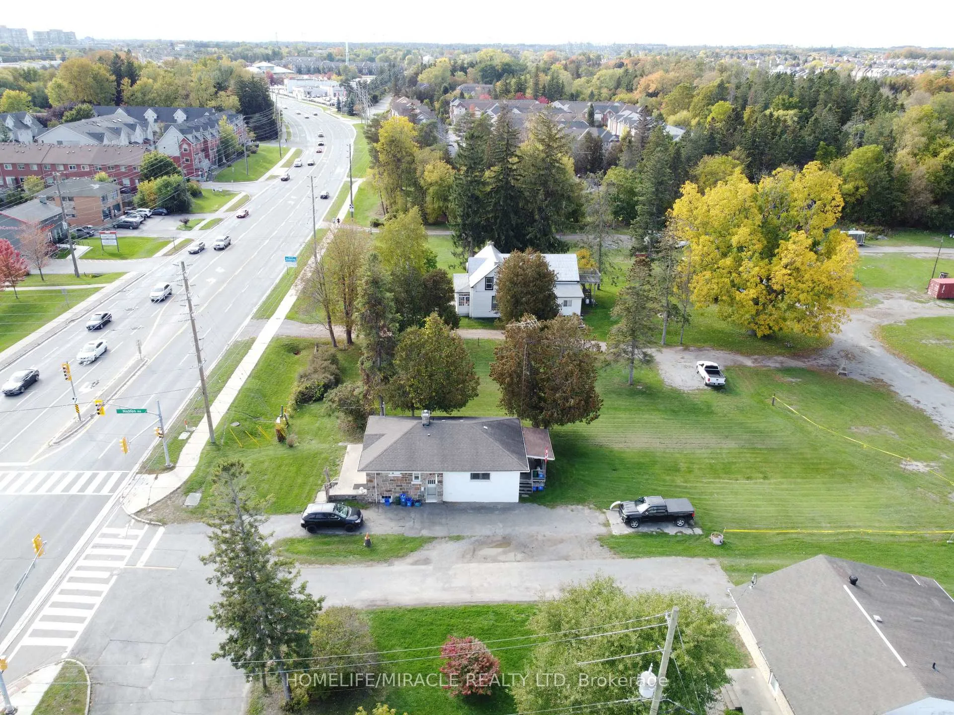 Photo 3 of 1898 Kingston Road, Pickering, Village East — HOMEH