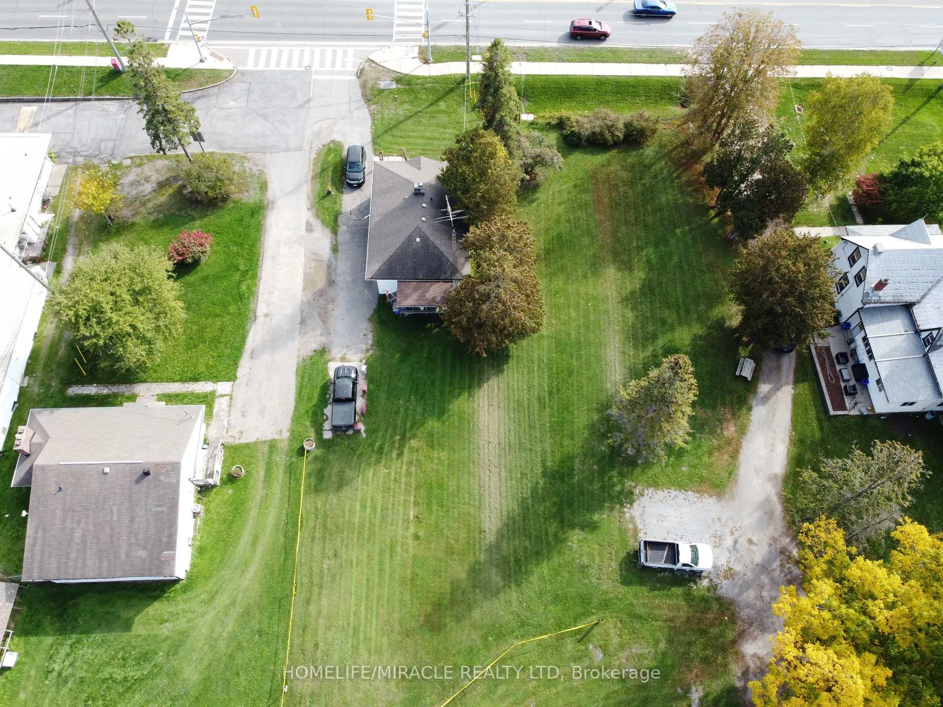 Photo 4 of 1898 Kingston Road, Pickering, Village East — HOMEH