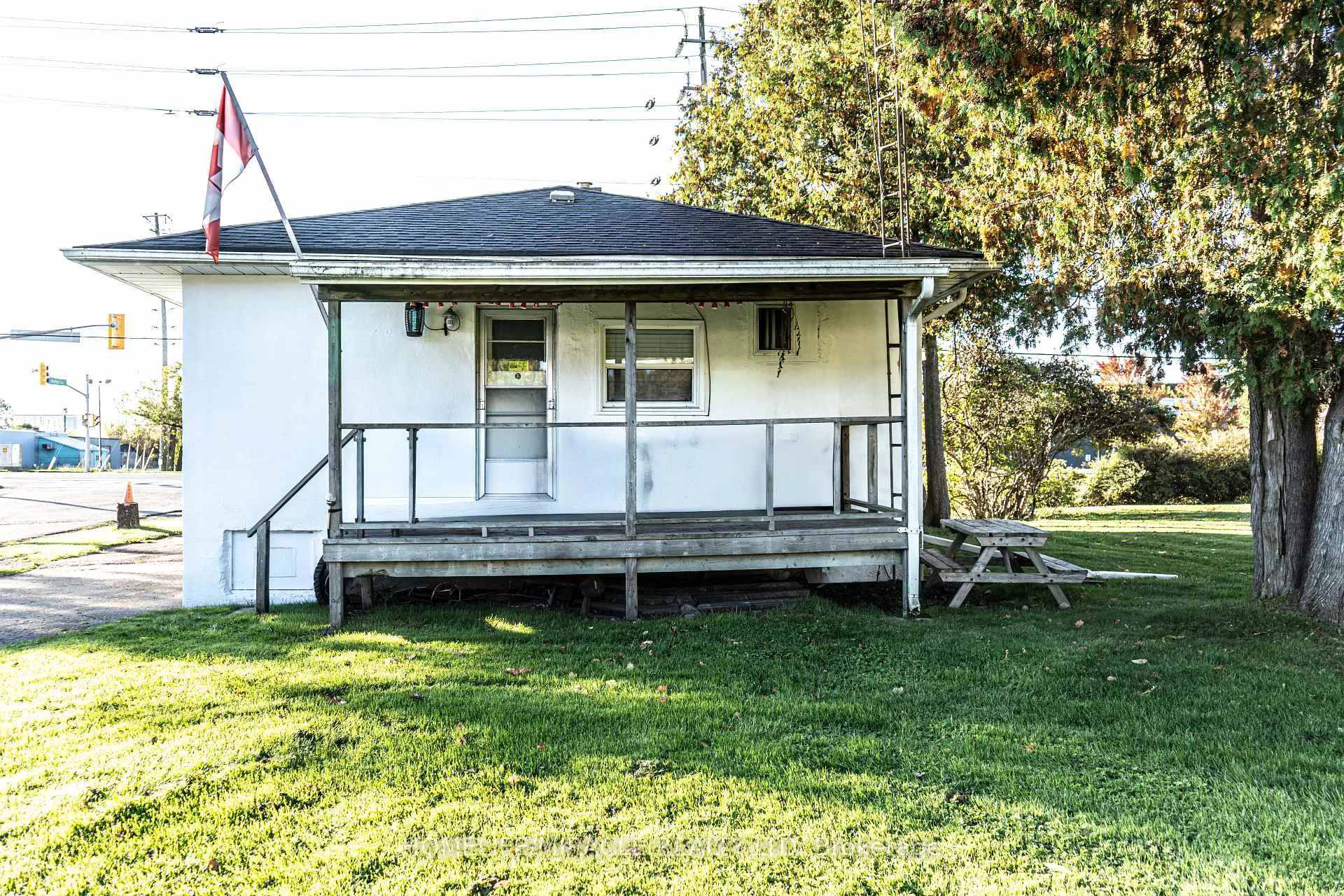 Photo 7 of 1898 Kingston Road, Pickering, Village East — HOMEH