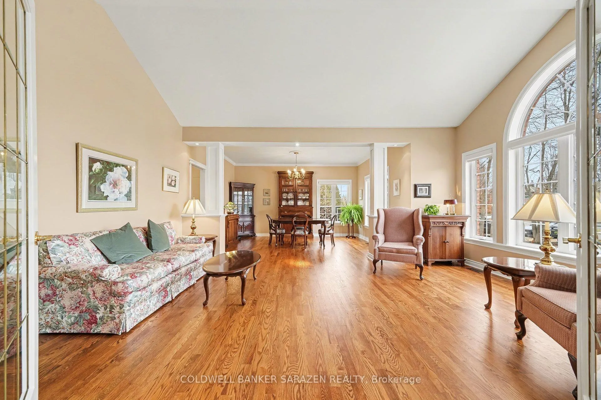Photo 2 of 1334 Scharfgate Drive, Ottawa, Manotick Village & Manotick Estates — HOMEH