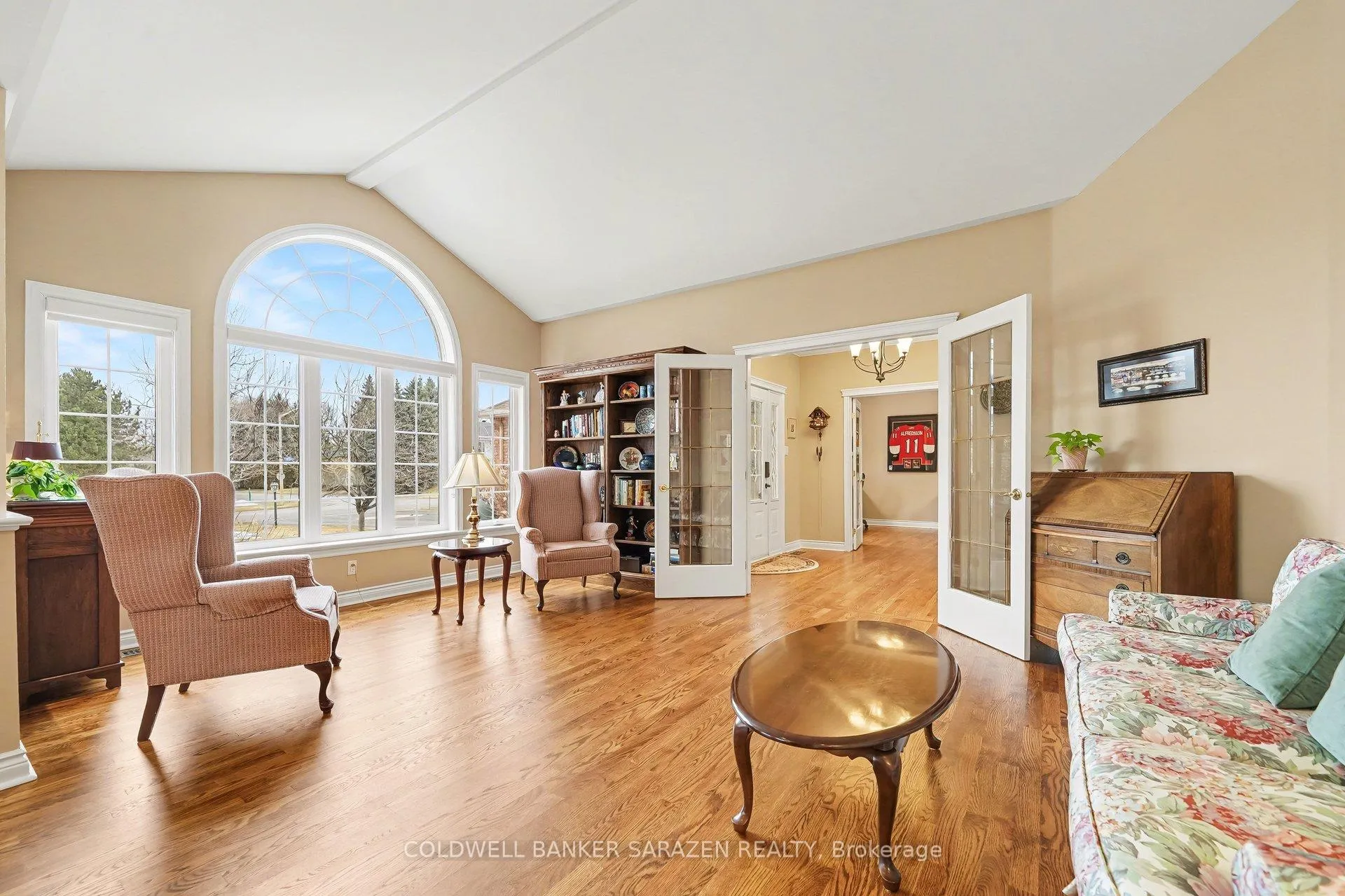 Photo 3 of 1334 Scharfgate Drive, Ottawa, Manotick Village & Manotick Estates — HOMEH