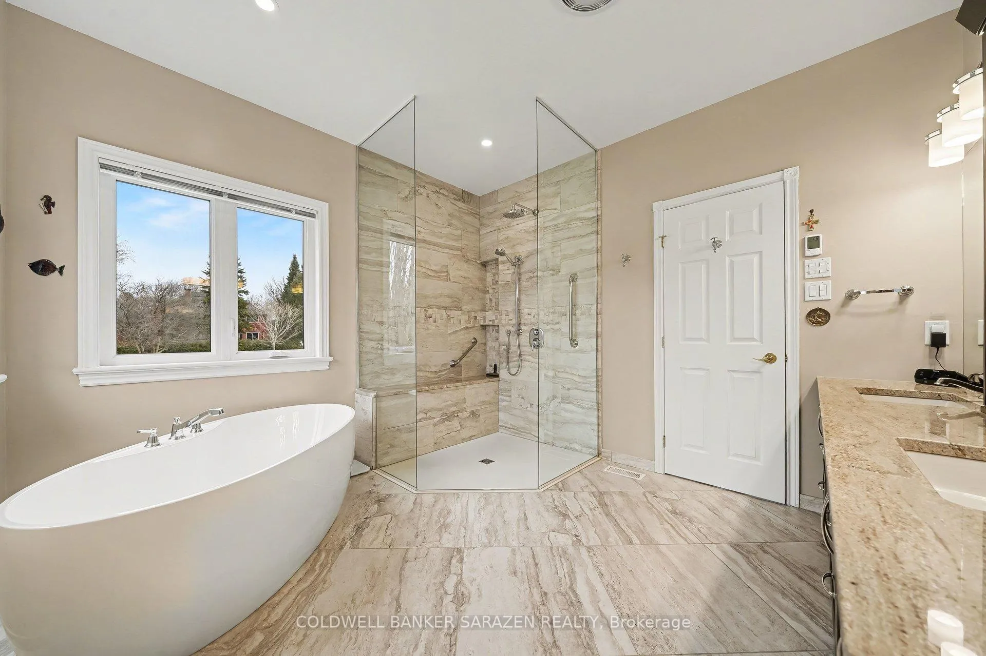 Photo 13 of 1334 Scharfgate Drive, Ottawa, Manotick Village & Manotick Estates — HOMEH