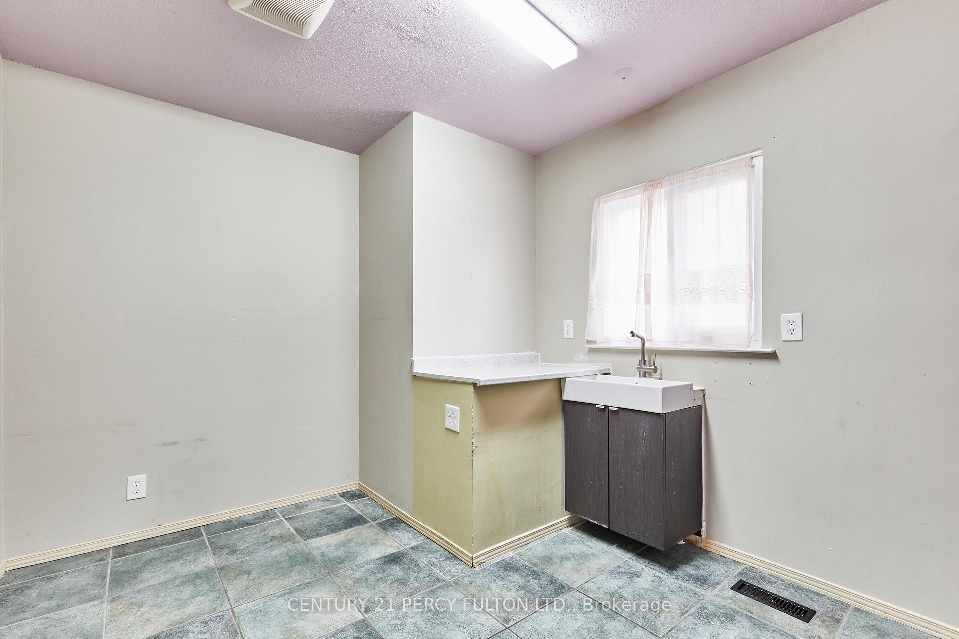 Photo 36 of 931 Liverpool Road, Pickering, Bay Ridges — HOMEH