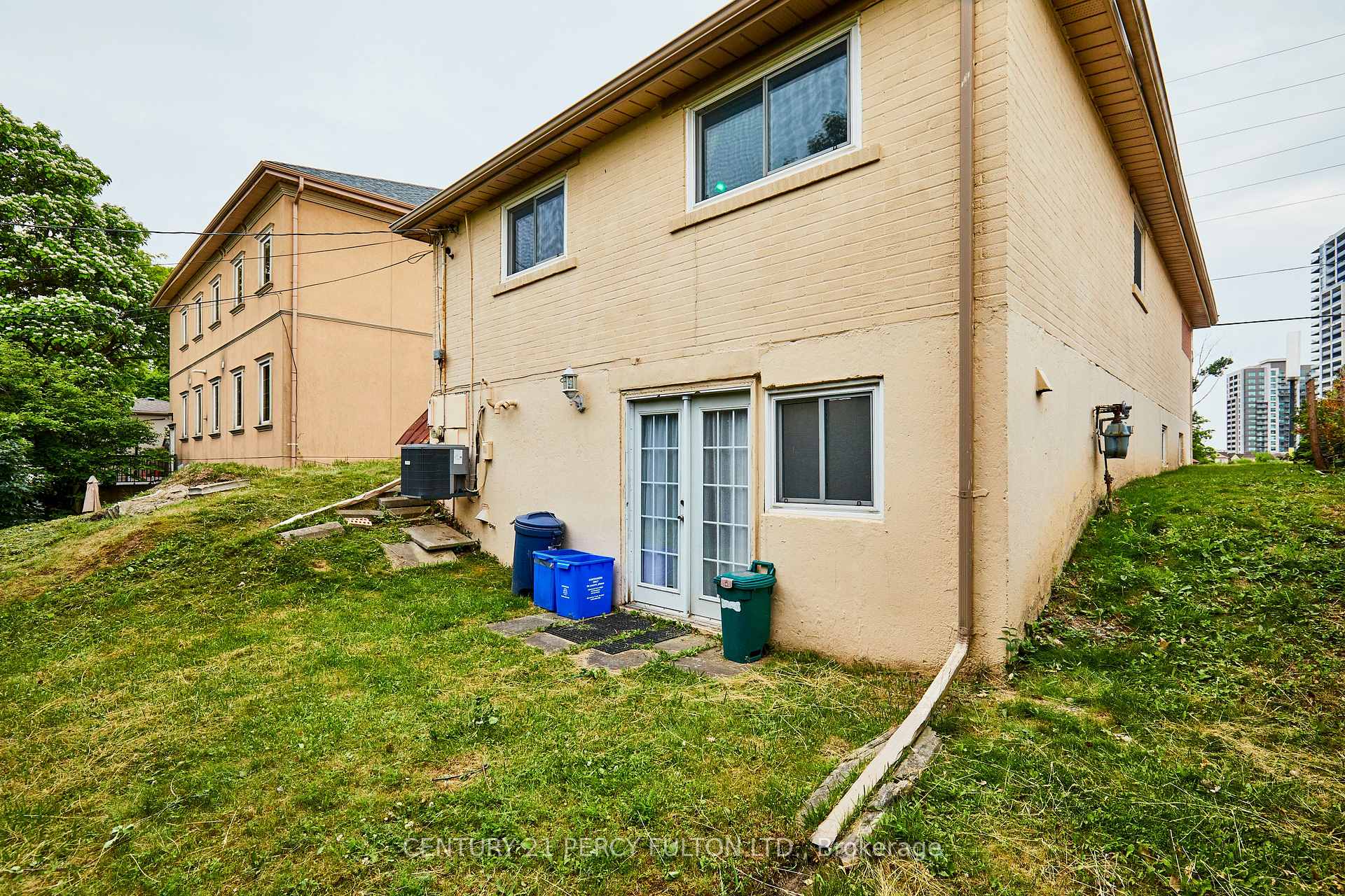 Photo 40 of 931 Liverpool Road, Pickering, Bay Ridges — HOMEH