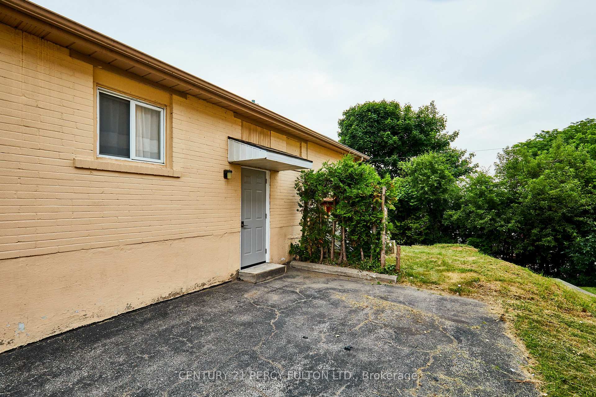 Photo 41 of 931 Liverpool Road, Pickering, Bay Ridges — HOMEH