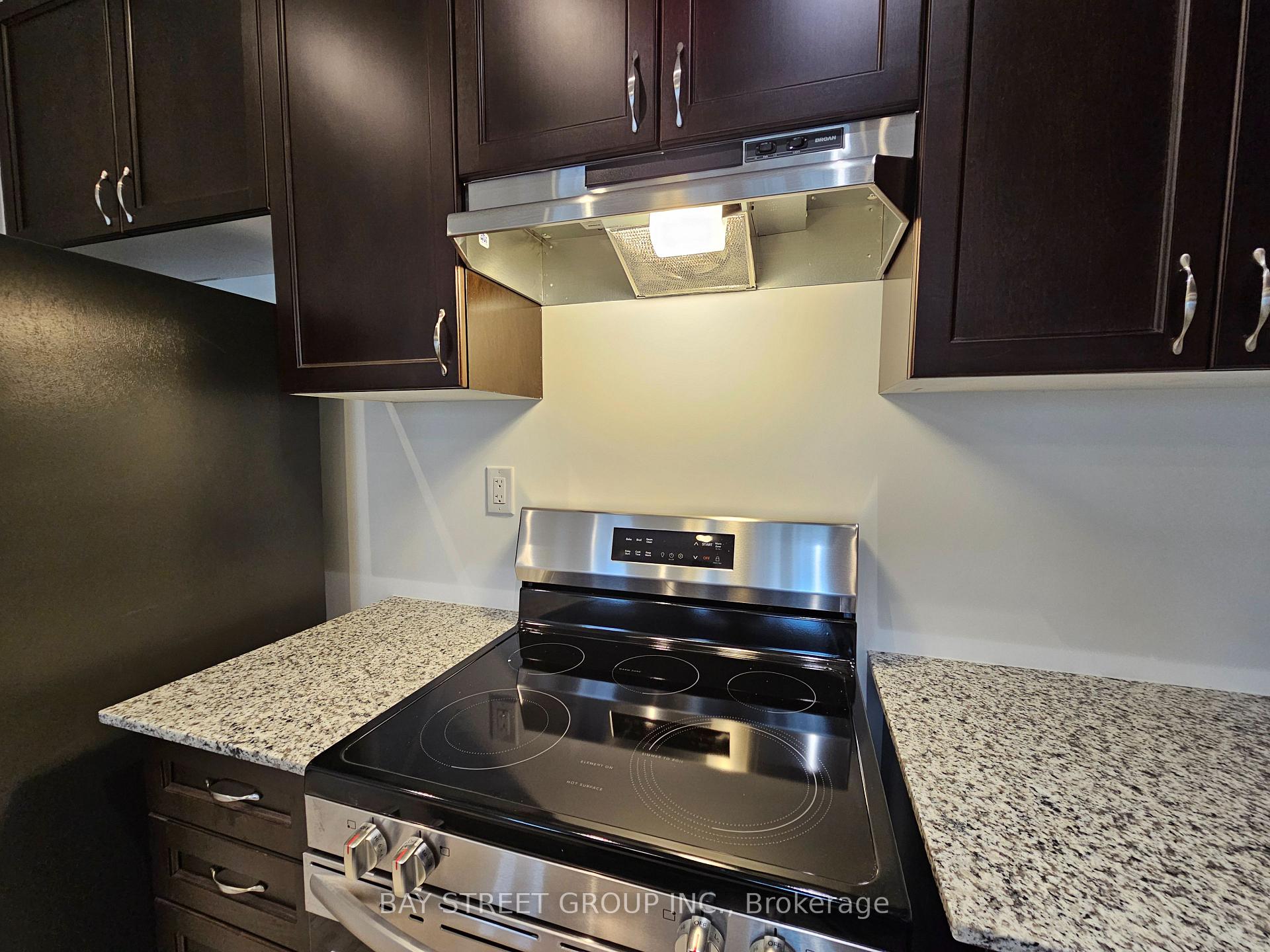 Photo 12 of 1829 Thames Circle, Milton, Bowes — HOMEH