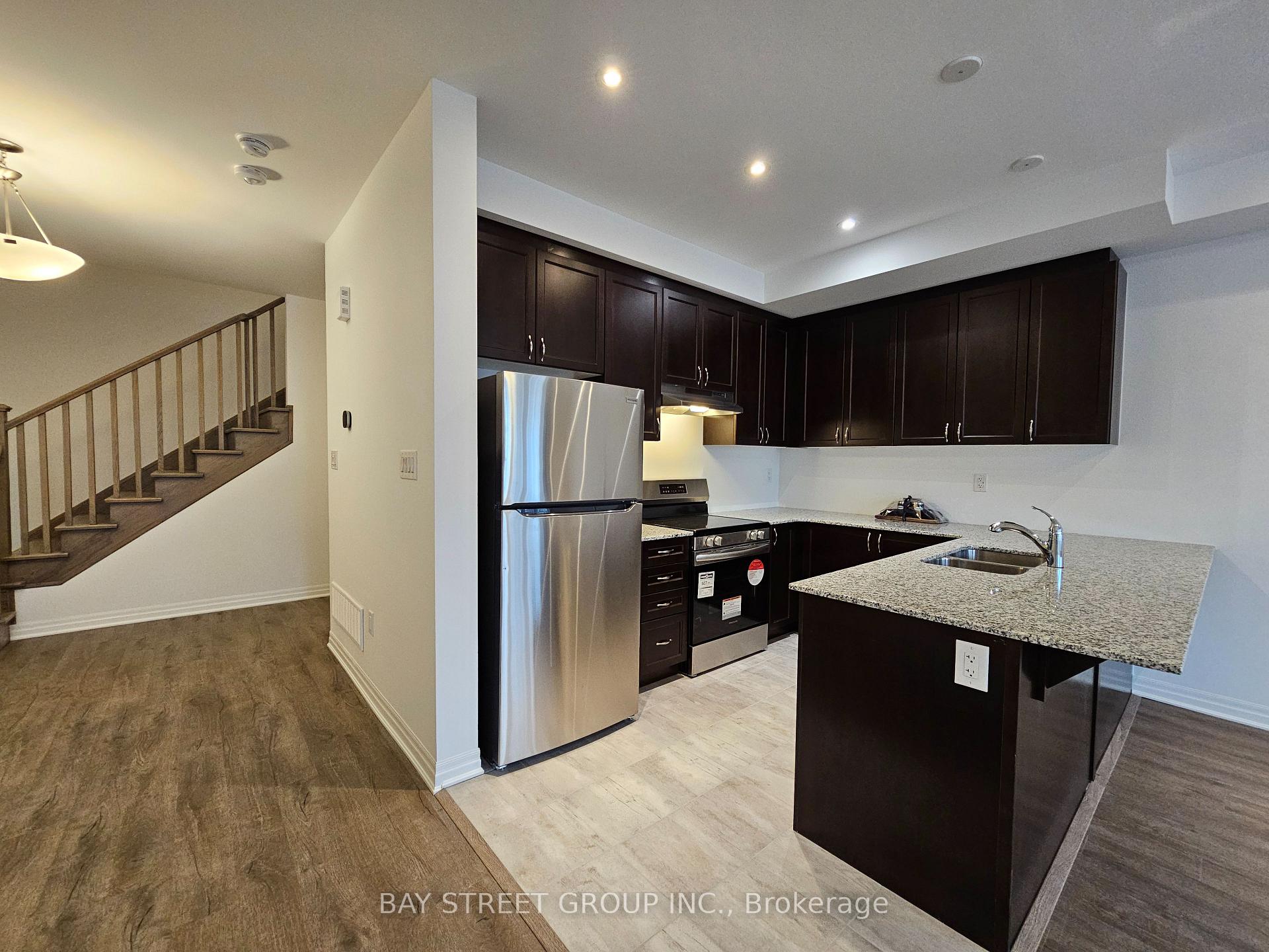 Photo 18 of 1829 Thames Circle, Milton, Bowes — HOMEH