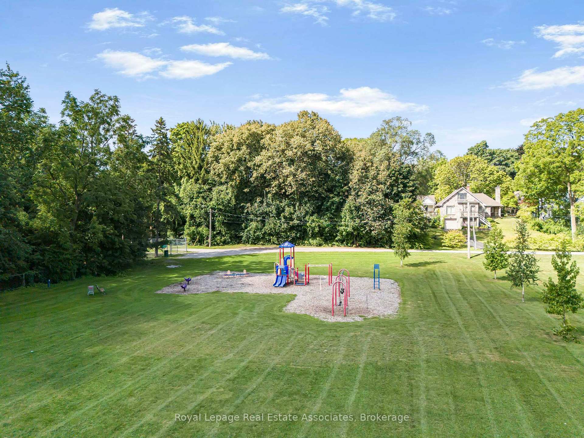 Photo 36 of 256 Chapel Street, Norfolk, Simcoe — HOMEH