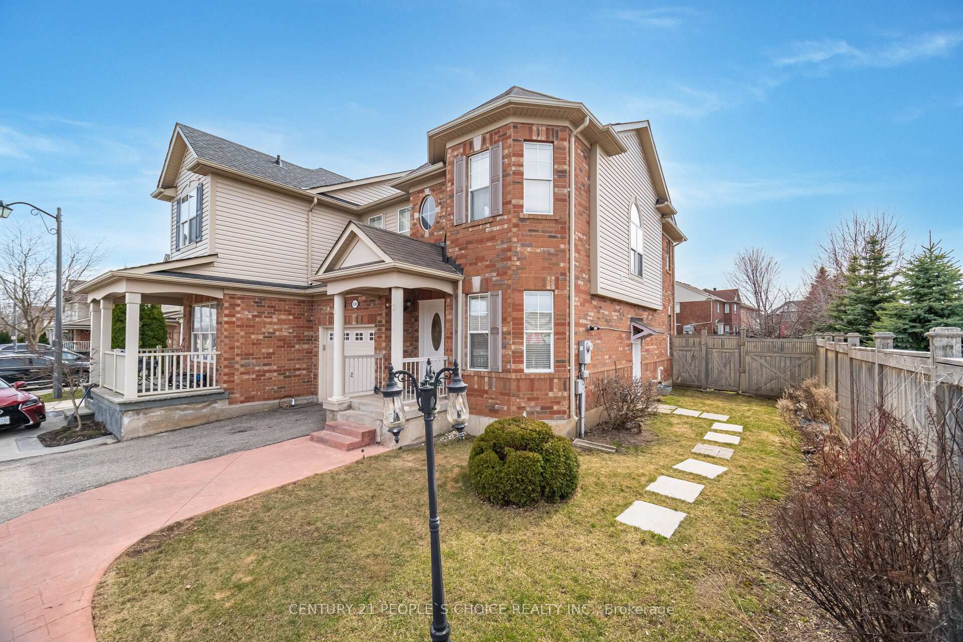 Photo 3 of 630 Thompson Road S, Milton, Coates — HOMEH