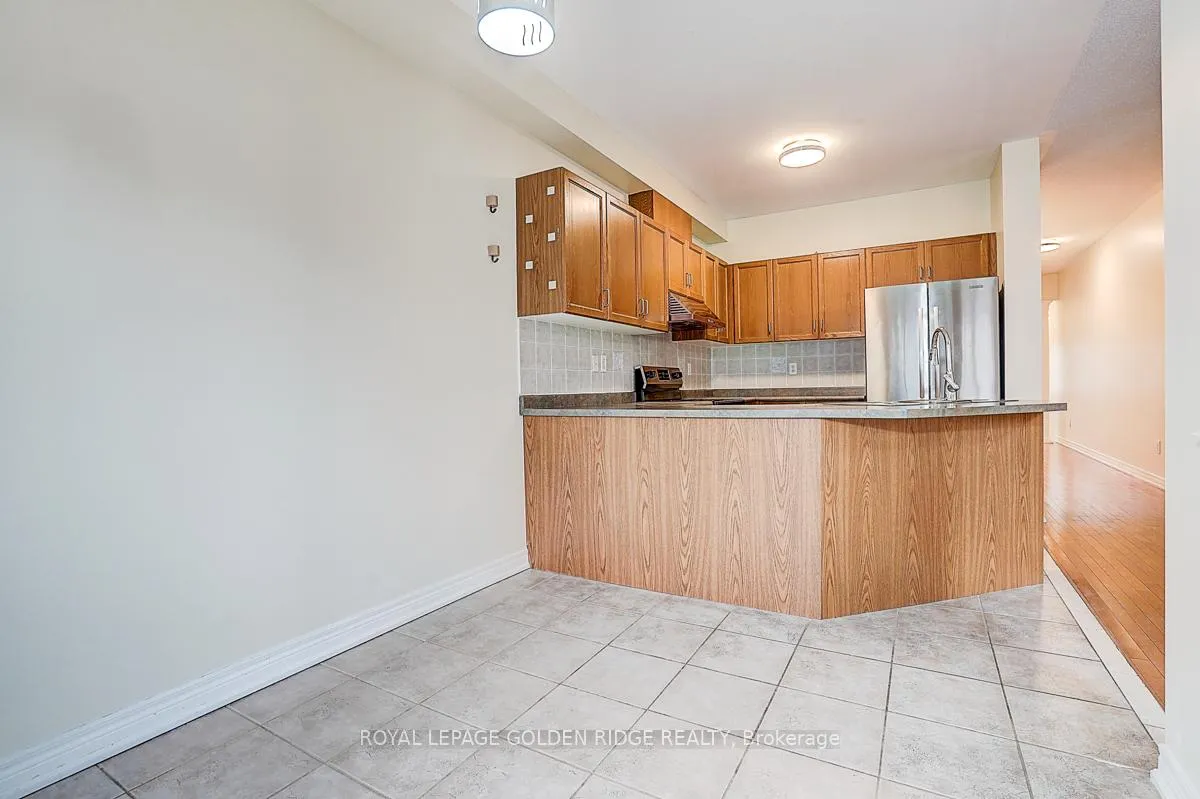 Photo 12 of 23 Drew Kelly Way, Markham, Buttonville — HOMEH