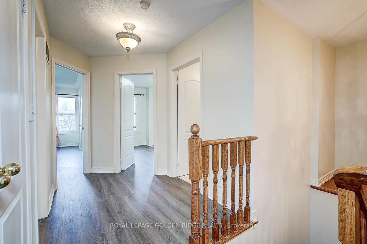 Photo 18 of 23 Drew Kelly Way, Markham, Buttonville — HOMEH