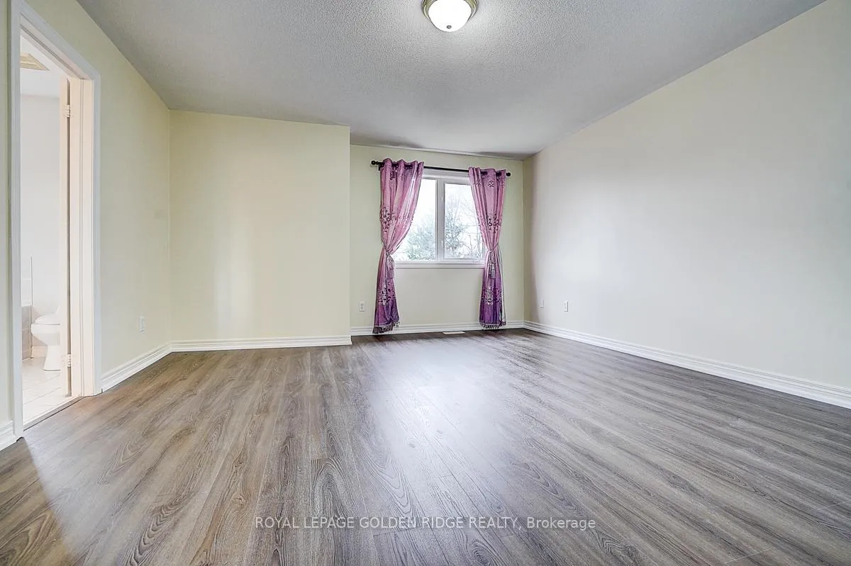 Photo 20 of 23 Drew Kelly Way, Markham, Buttonville — HOMEH