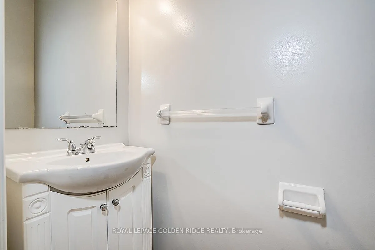 Photo 32 of 23 Drew Kelly Way, Markham, Buttonville — HOMEH