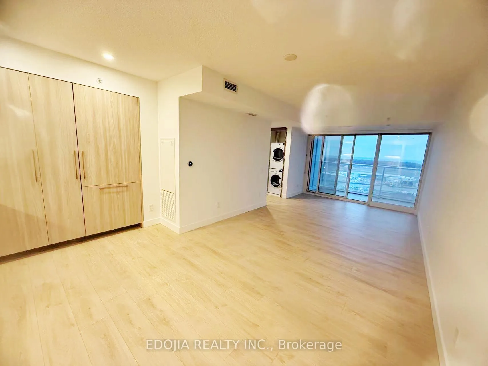 Photo 15 of Unit 2615, 17 Bathurst Street, Toronto, Waterfront Communities — HOMEH