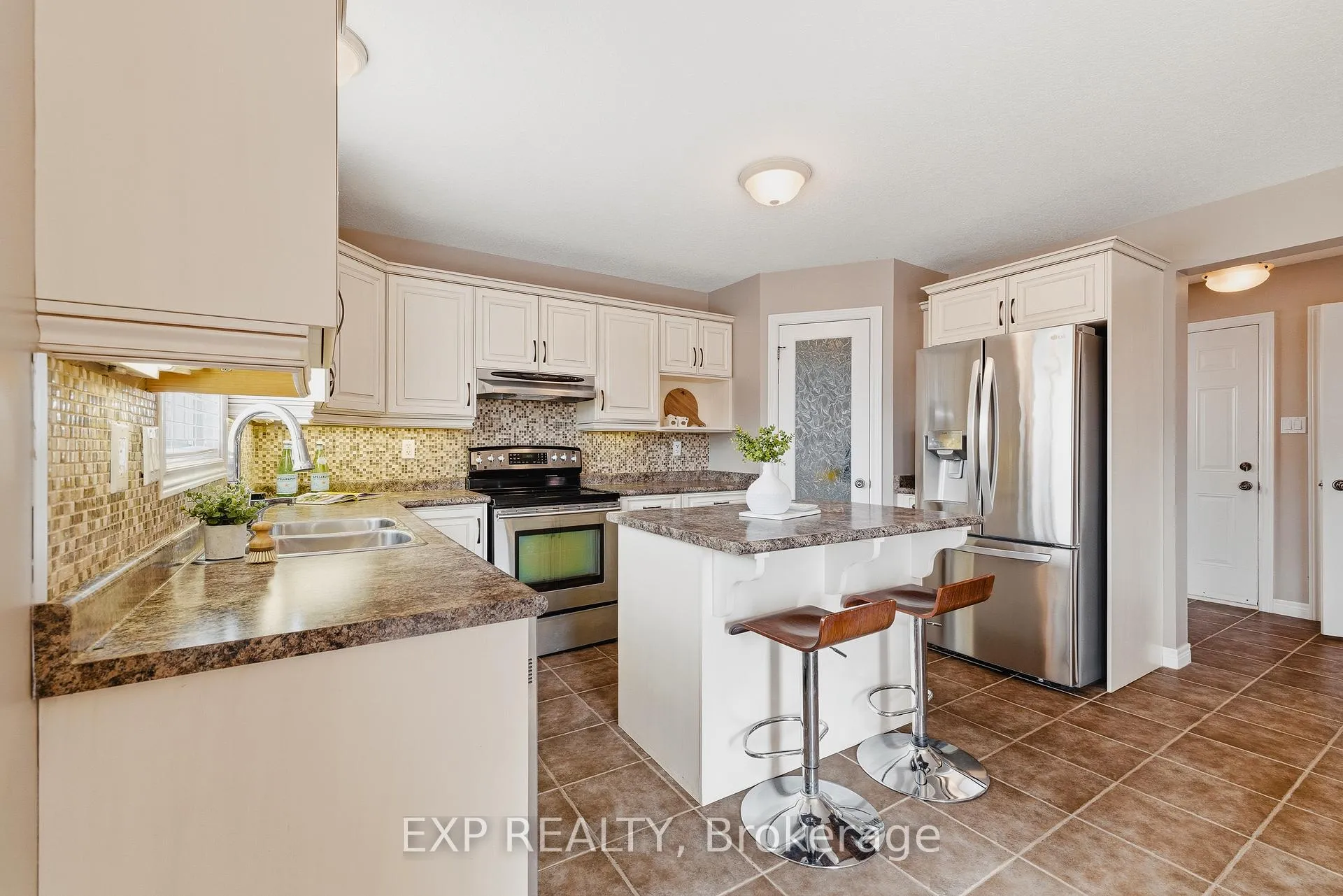 Photo 10 of 20 Parkside Street, Mapleton, Rural Mapleton — HOMEH