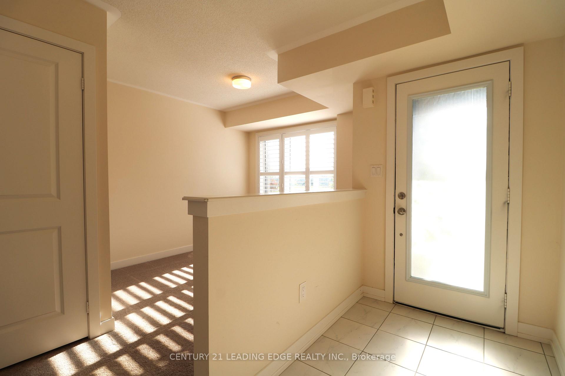 Photo 3 of 2644 Castlegate Crossing, Pickering, Duffin Heights — HOMEH