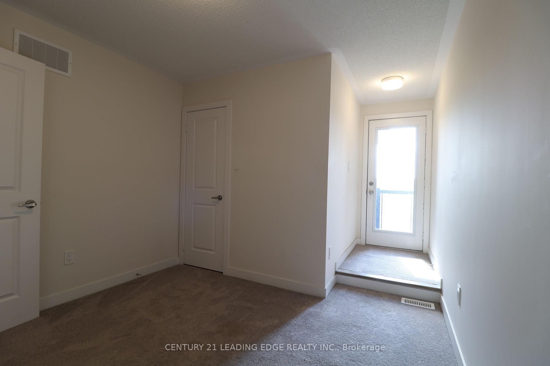 Photo 15 of 2644 Castlegate Crossing, Pickering, Duffin Heights — HOMEH