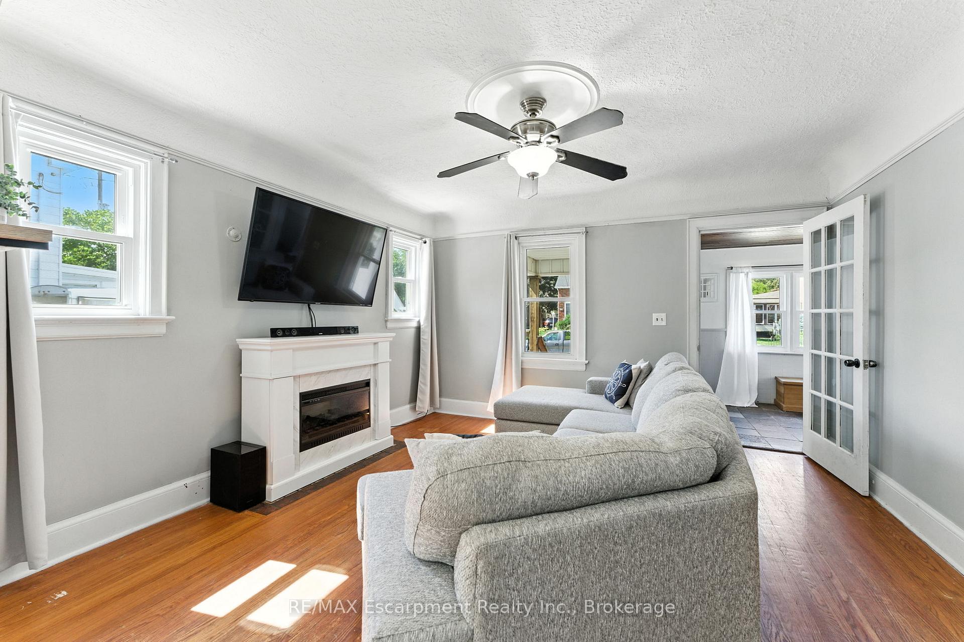 Photo 9 of 103 Orchard Avenue, Norfolk, Simcoe — HOMEH