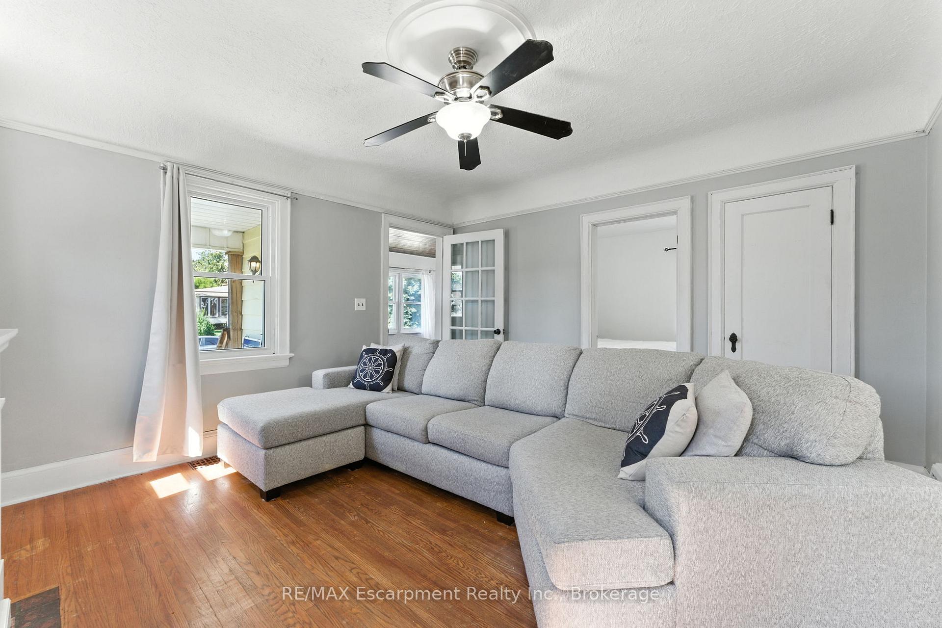 Photo 10 of 103 Orchard Avenue, Norfolk, Simcoe — HOMEH