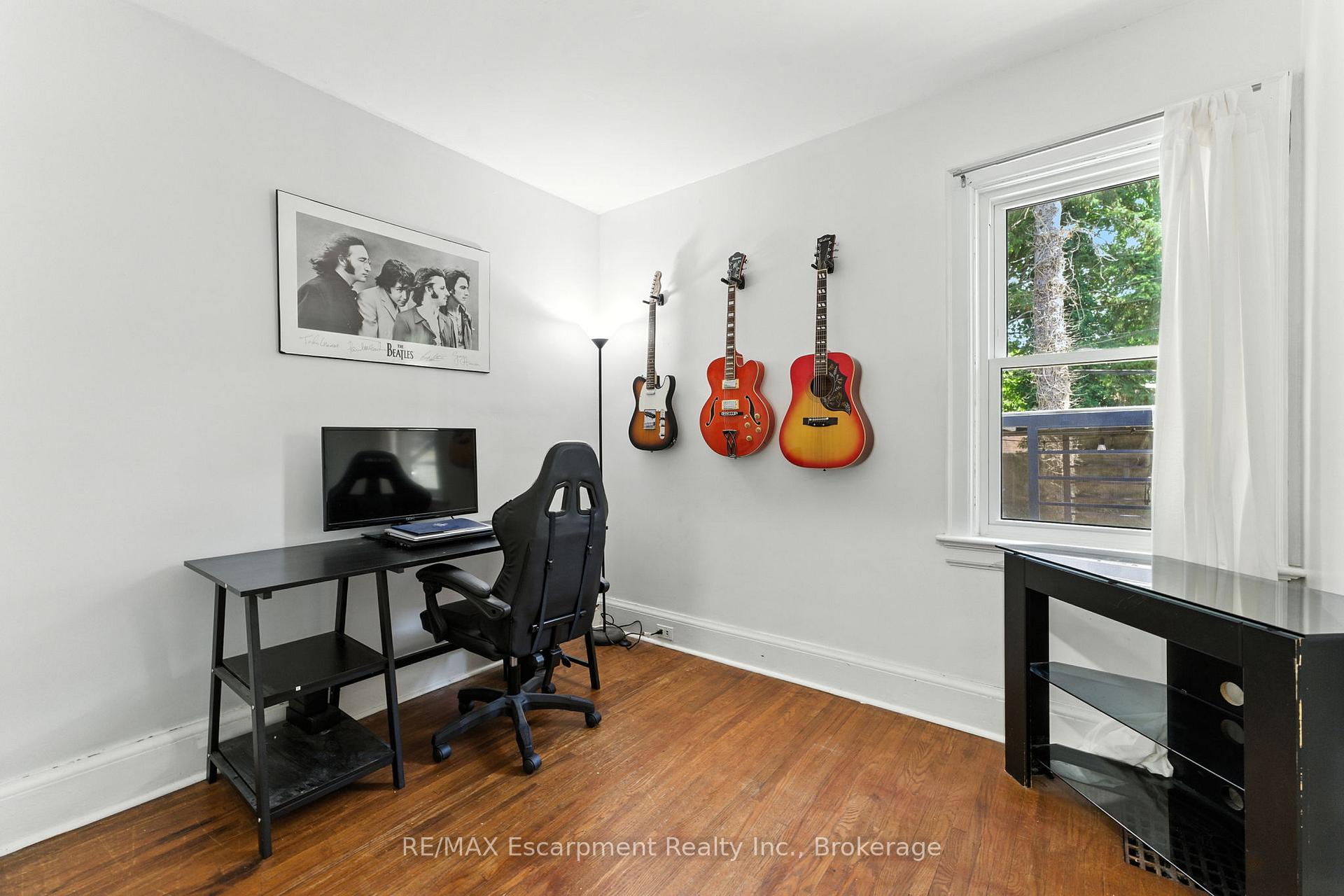 Photo 21 of 103 Orchard Avenue, Norfolk, Simcoe — HOMEH