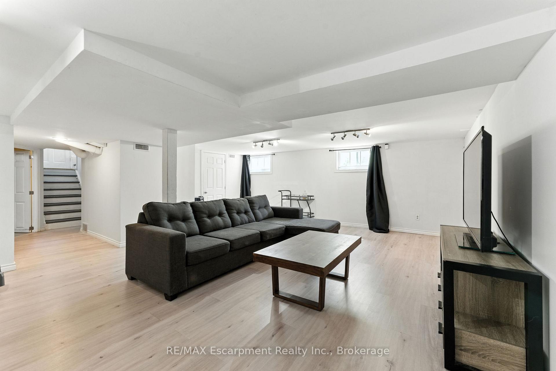 Photo 24 of 103 Orchard Avenue, Norfolk, Simcoe — HOMEH