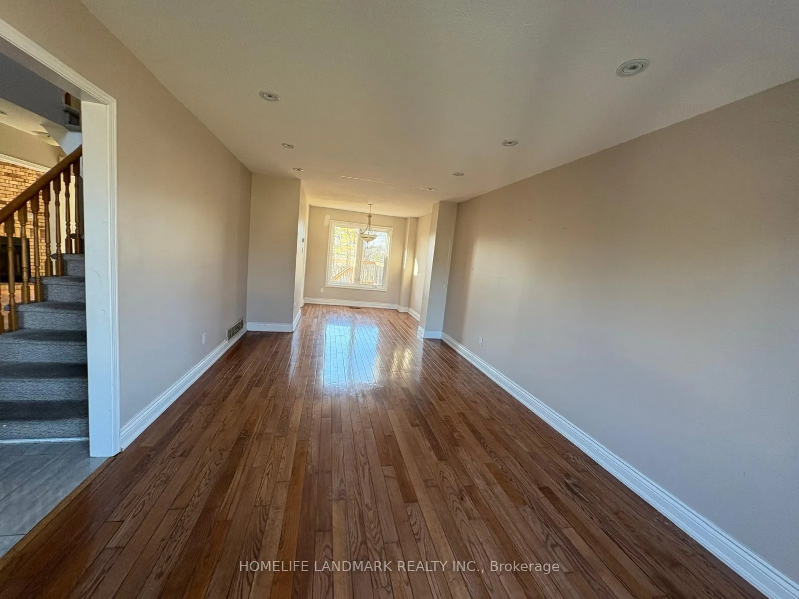 Photo 6 of 2364 Strathmore Crescent, Pickering, Brock Ridge — HOMEH