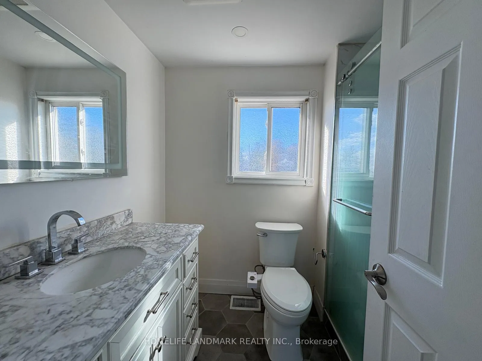 Photo 11 of 2364 Strathmore Crescent, Pickering, Brock Ridge — HOMEH