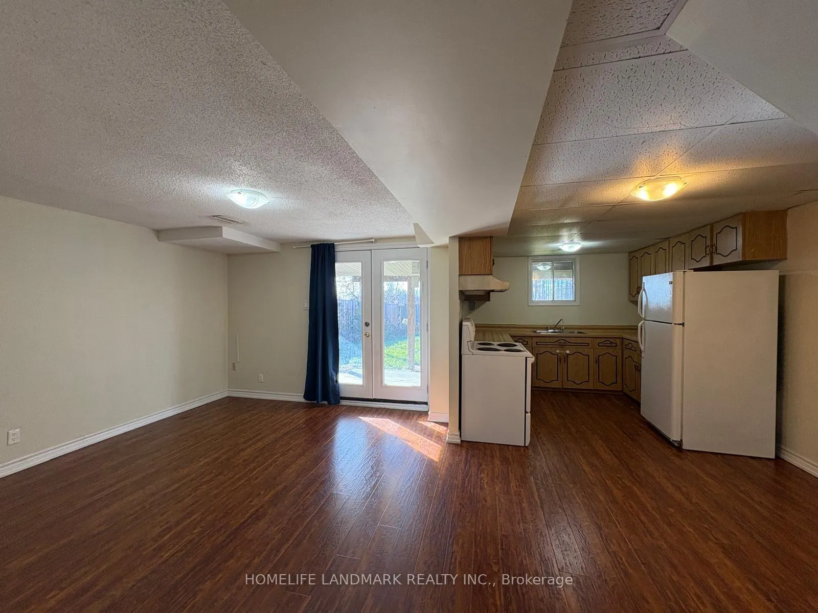 Photo 15 of 2364 Strathmore Crescent, Pickering, Brock Ridge — HOMEH