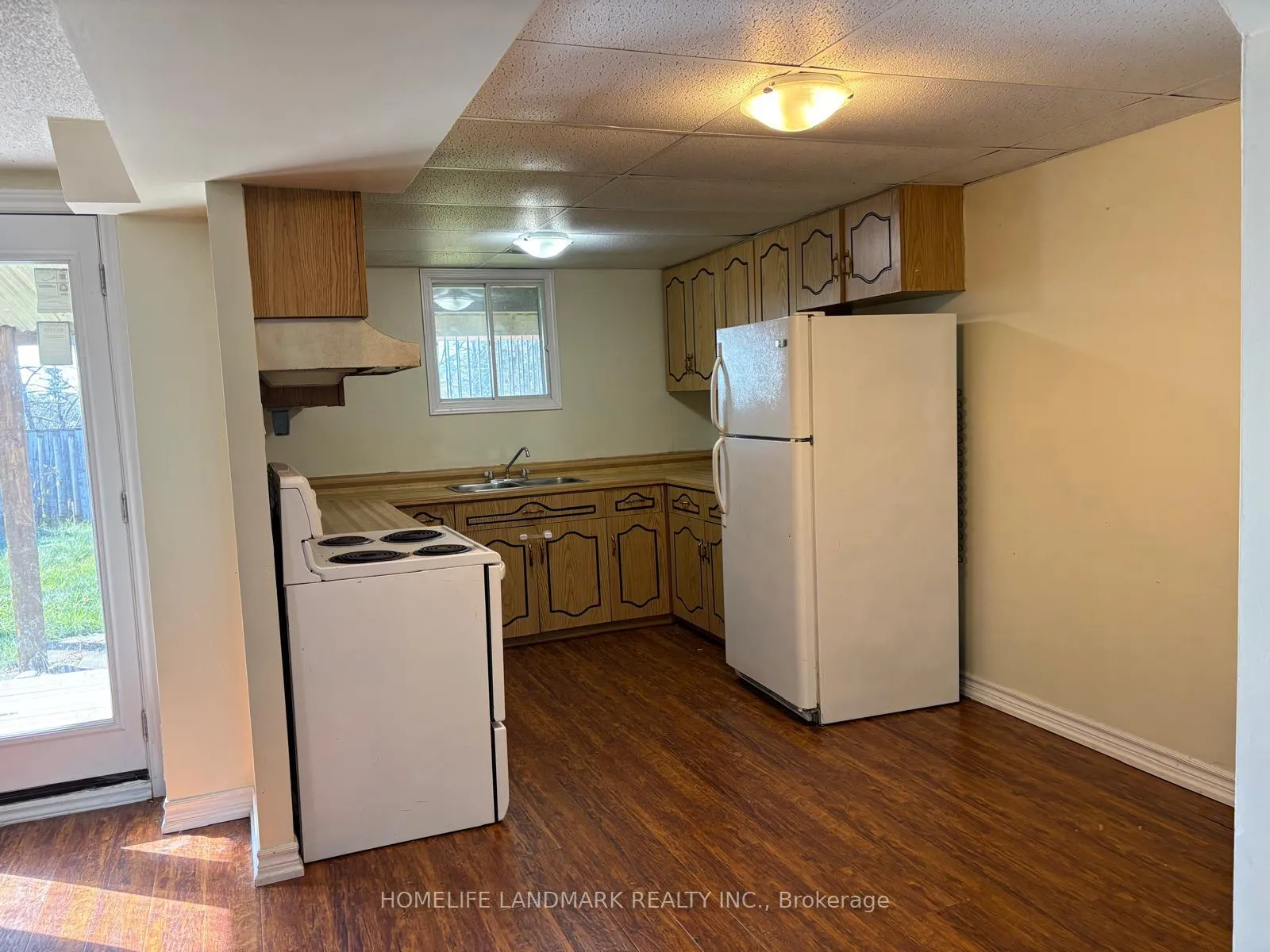 Photo 16 of 2364 Strathmore Crescent, Pickering, Brock Ridge — HOMEH