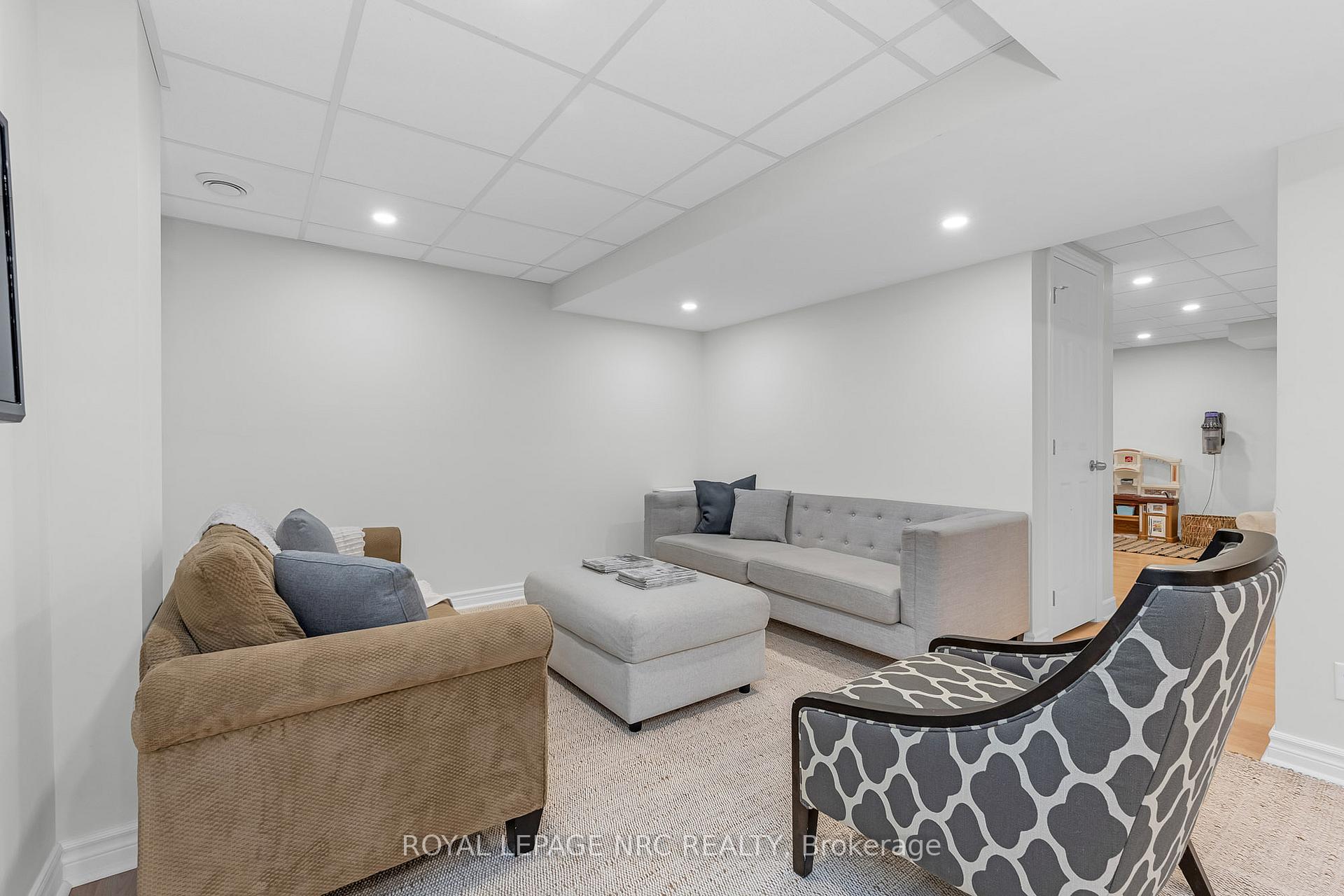 Photo 40 of 47 Forest Hill Crescent, Pelham, Fonthill — HOMEH
