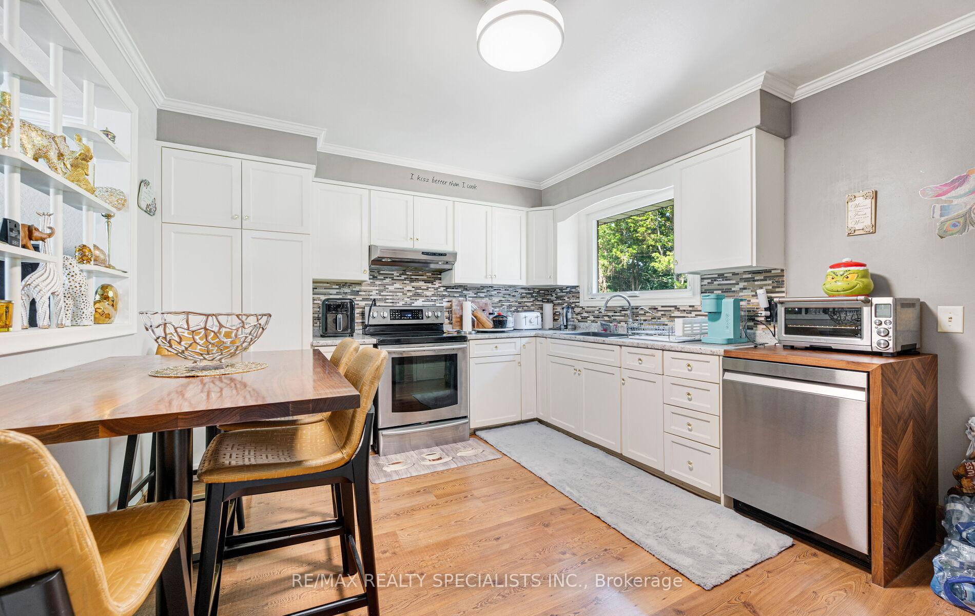 Photo 11 of 49 Parker Drive, Norfolk, Simcoe — HOMEH