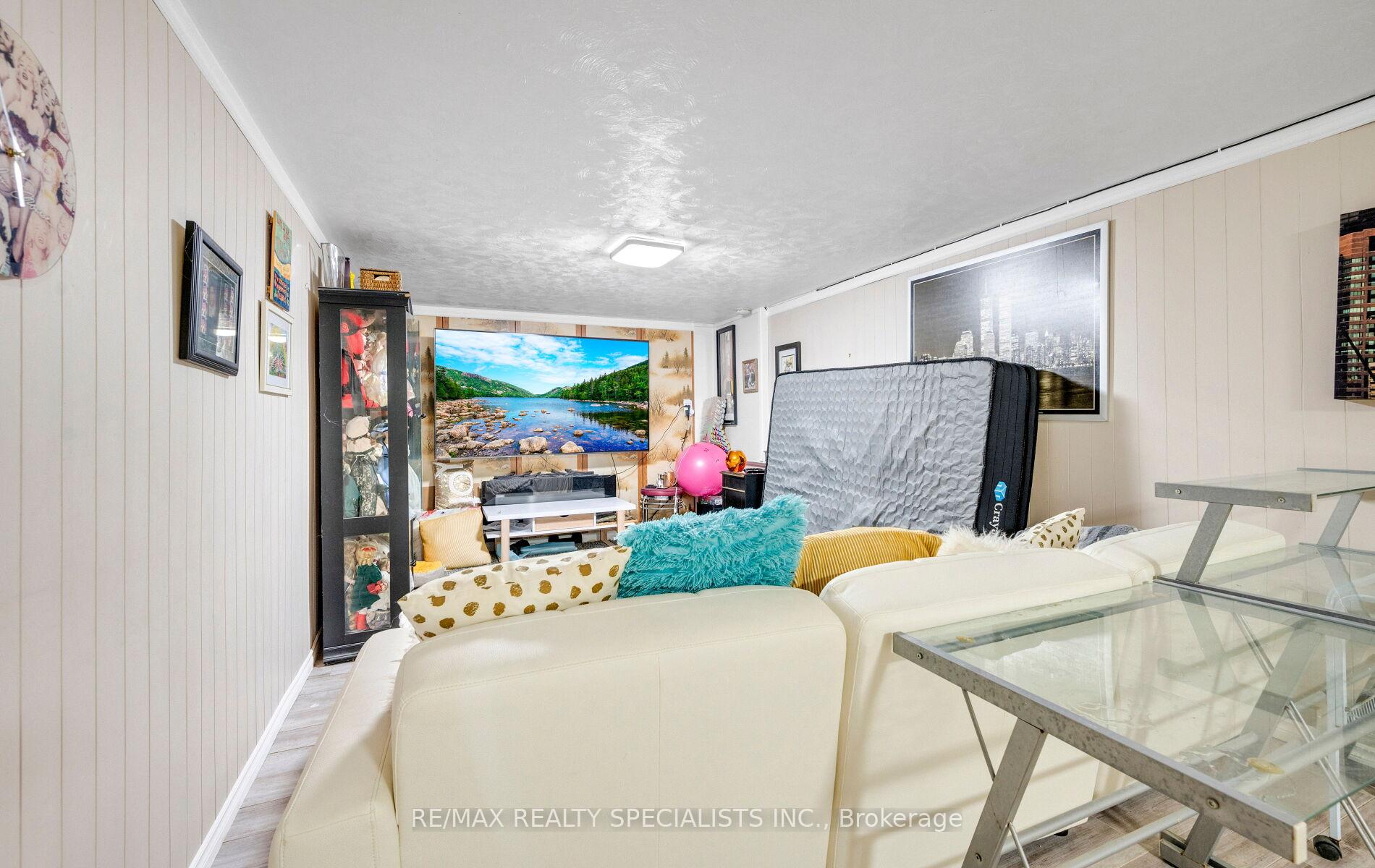 Photo 24 of 49 Parker Drive, Norfolk, Simcoe — HOMEH
