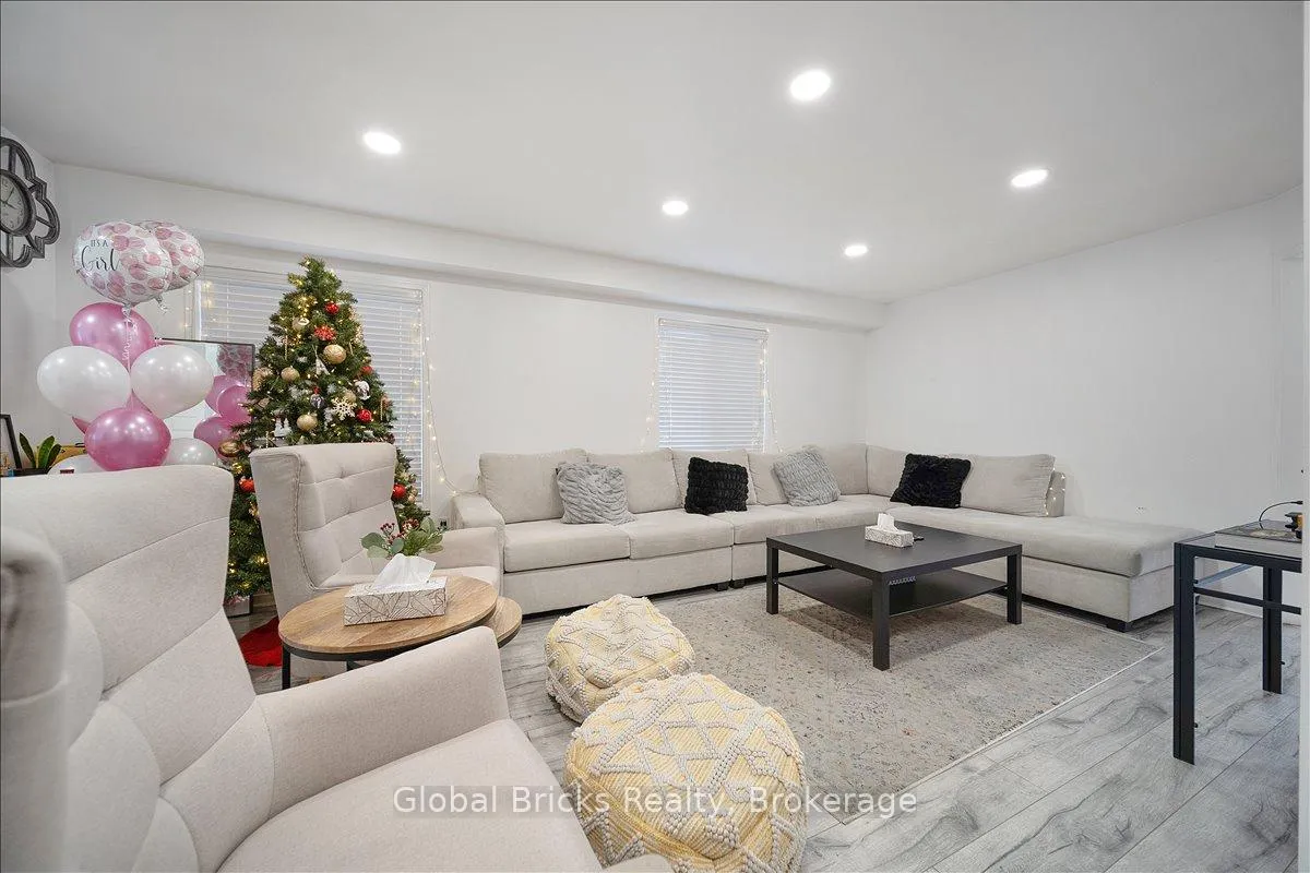 Photo 5 of 3314 Flagstone Drive, Mississauga, Churchill Meadows — HOMEH