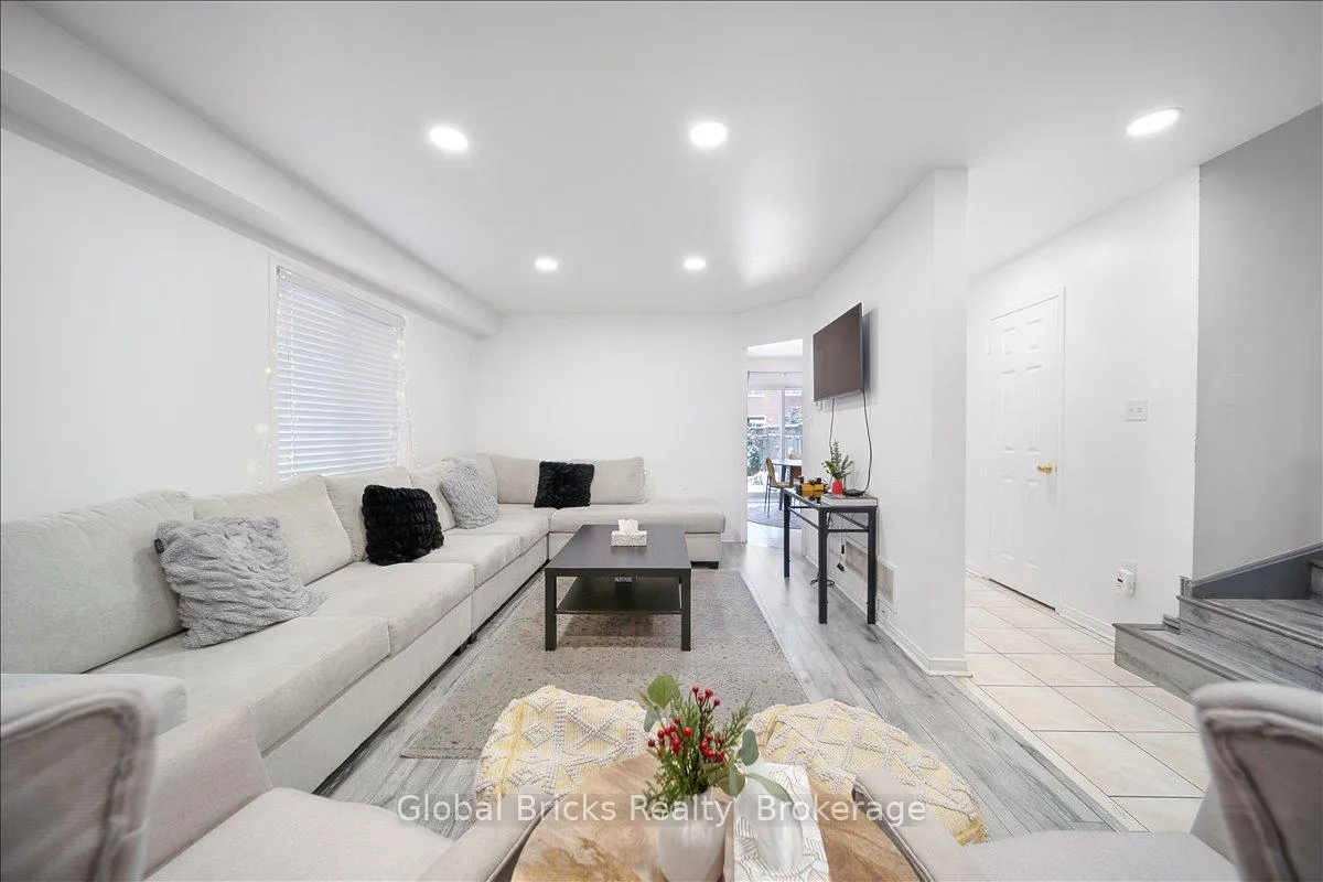 Photo 7 of 3314 Flagstone Drive, Mississauga, Churchill Meadows — HOMEH